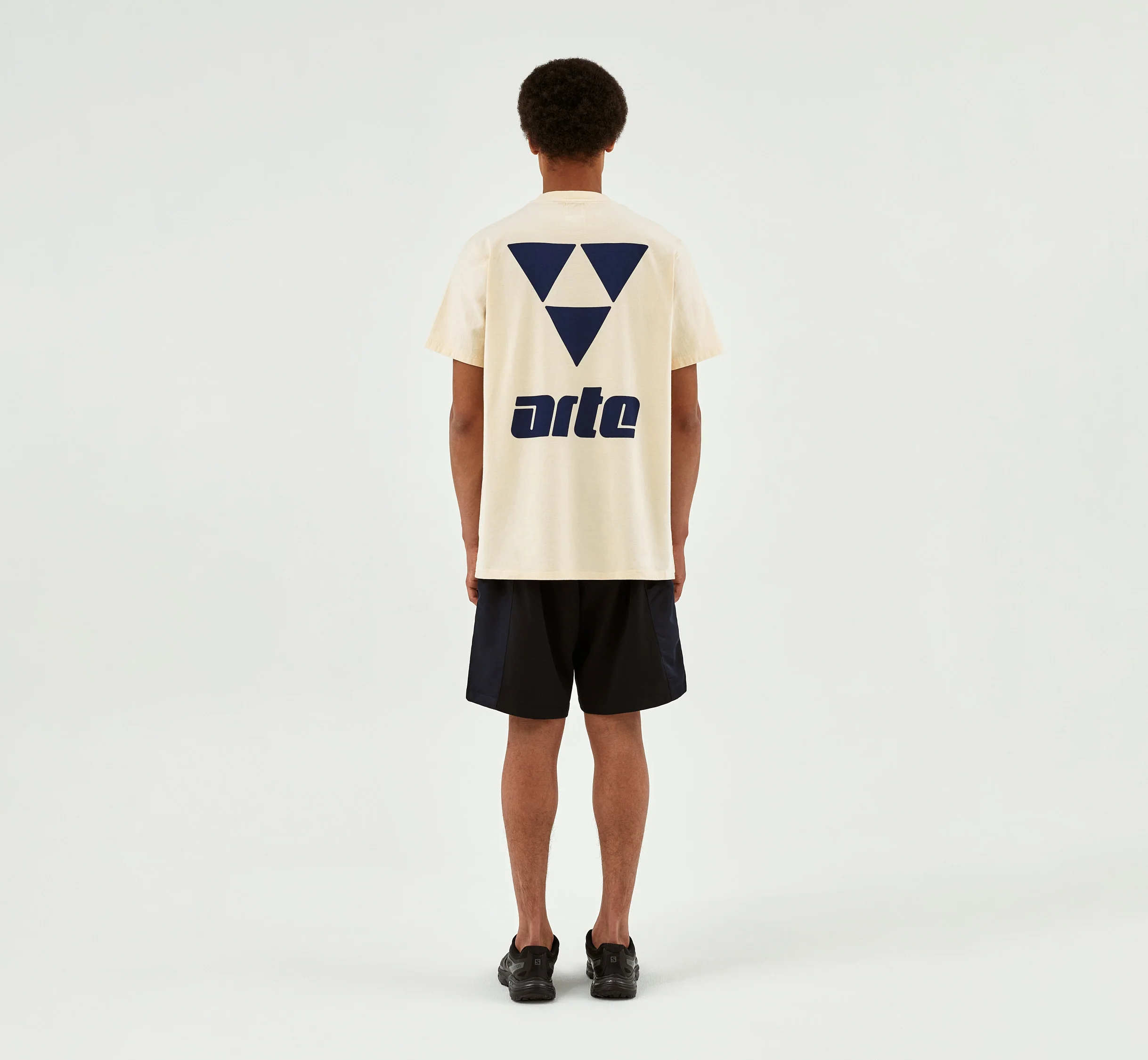 667 T-shirt - Cream - Image 5