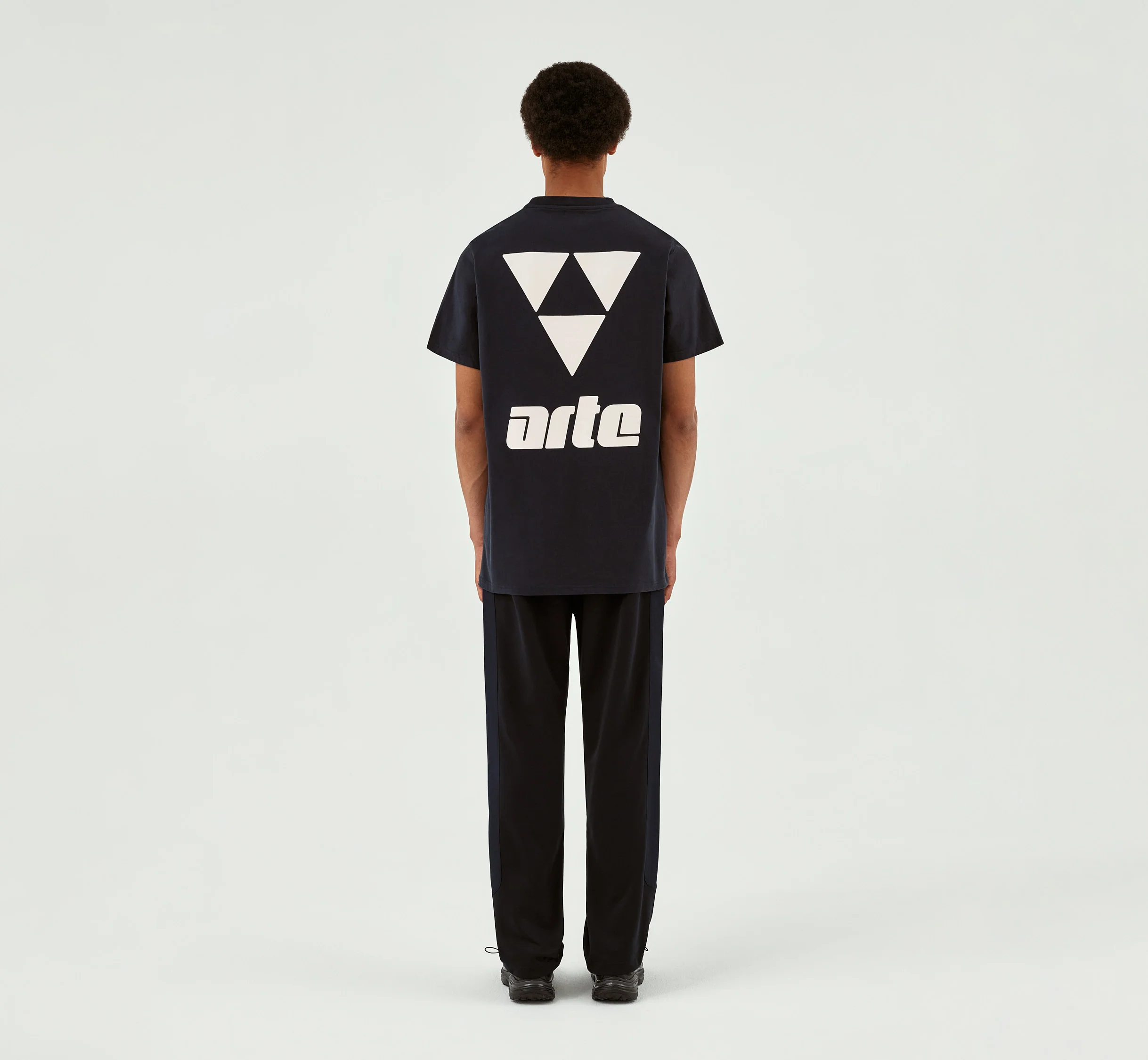 667 T-shirt - Navy - Image 5