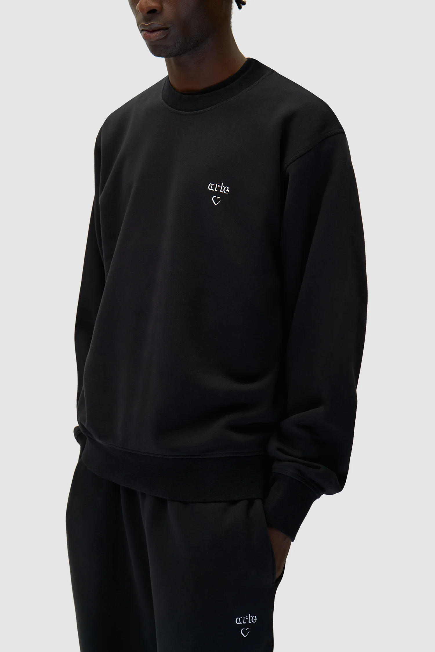 Arte Heart Crewneck - Black - Image 7