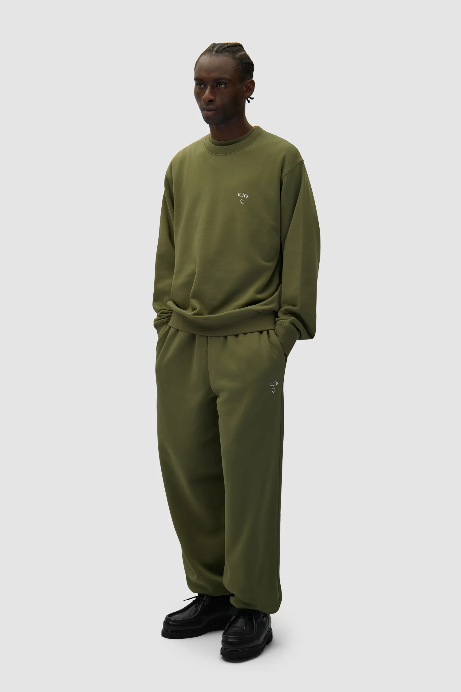 Arte Heart Crewneck - Green - Image 5