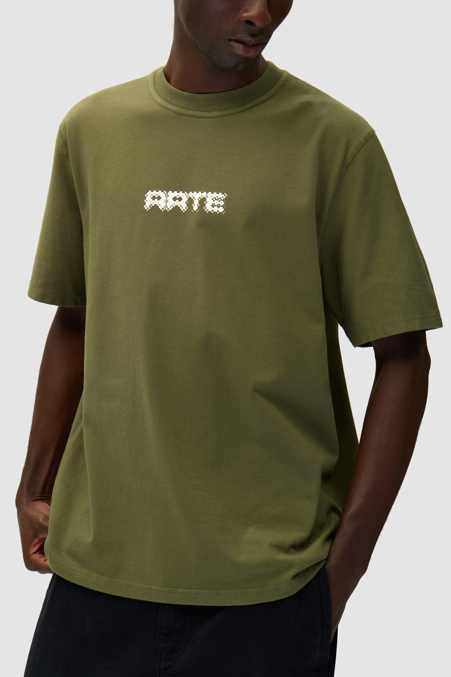 Arte Pixel T-shirt - Green - Image 7