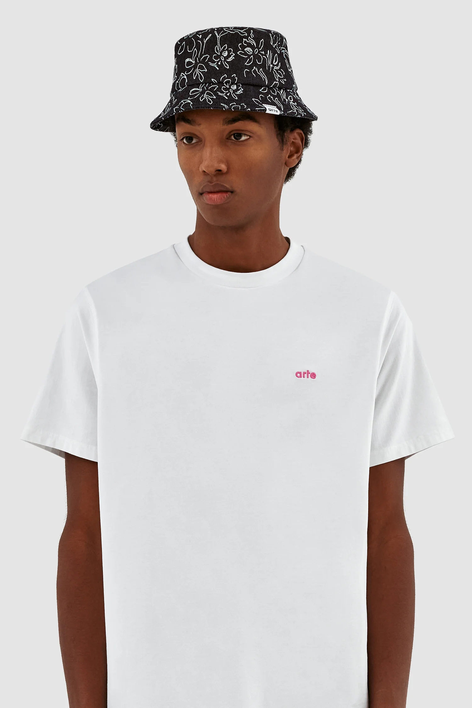 Bill Embroidery Buckethat - Navy - Image 4