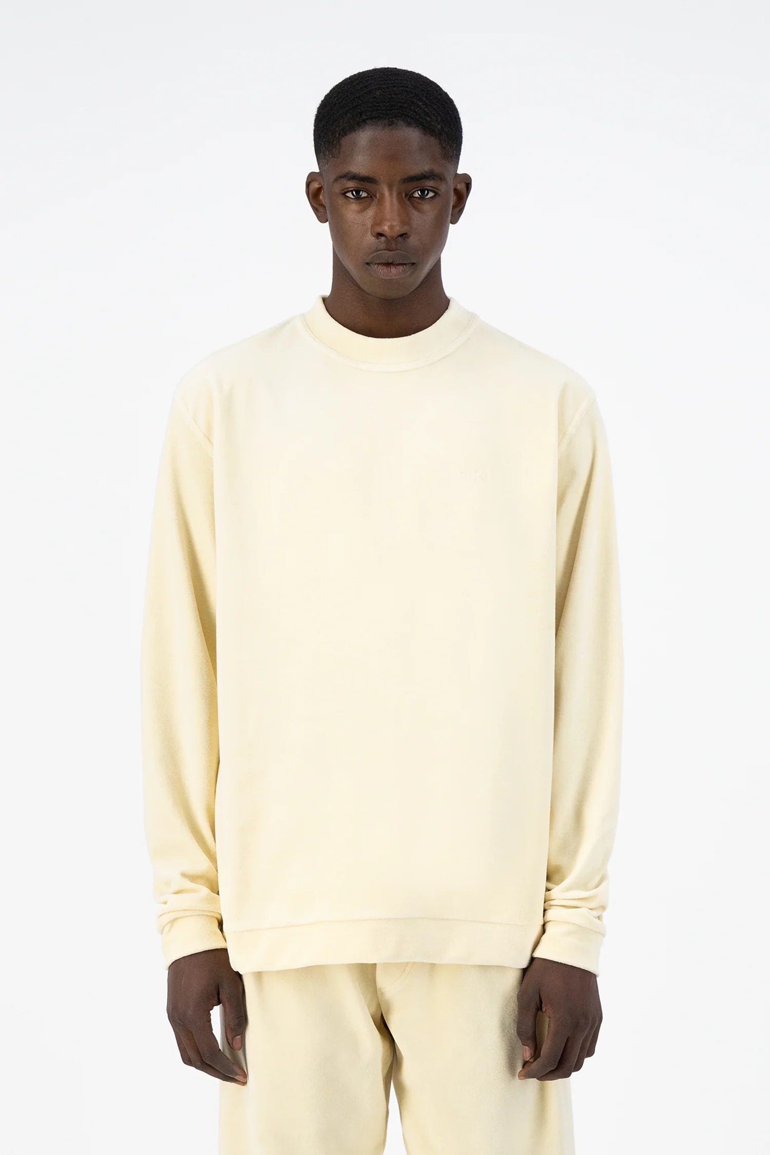 Chasen Velvet Crewneck - Cream - Image 2