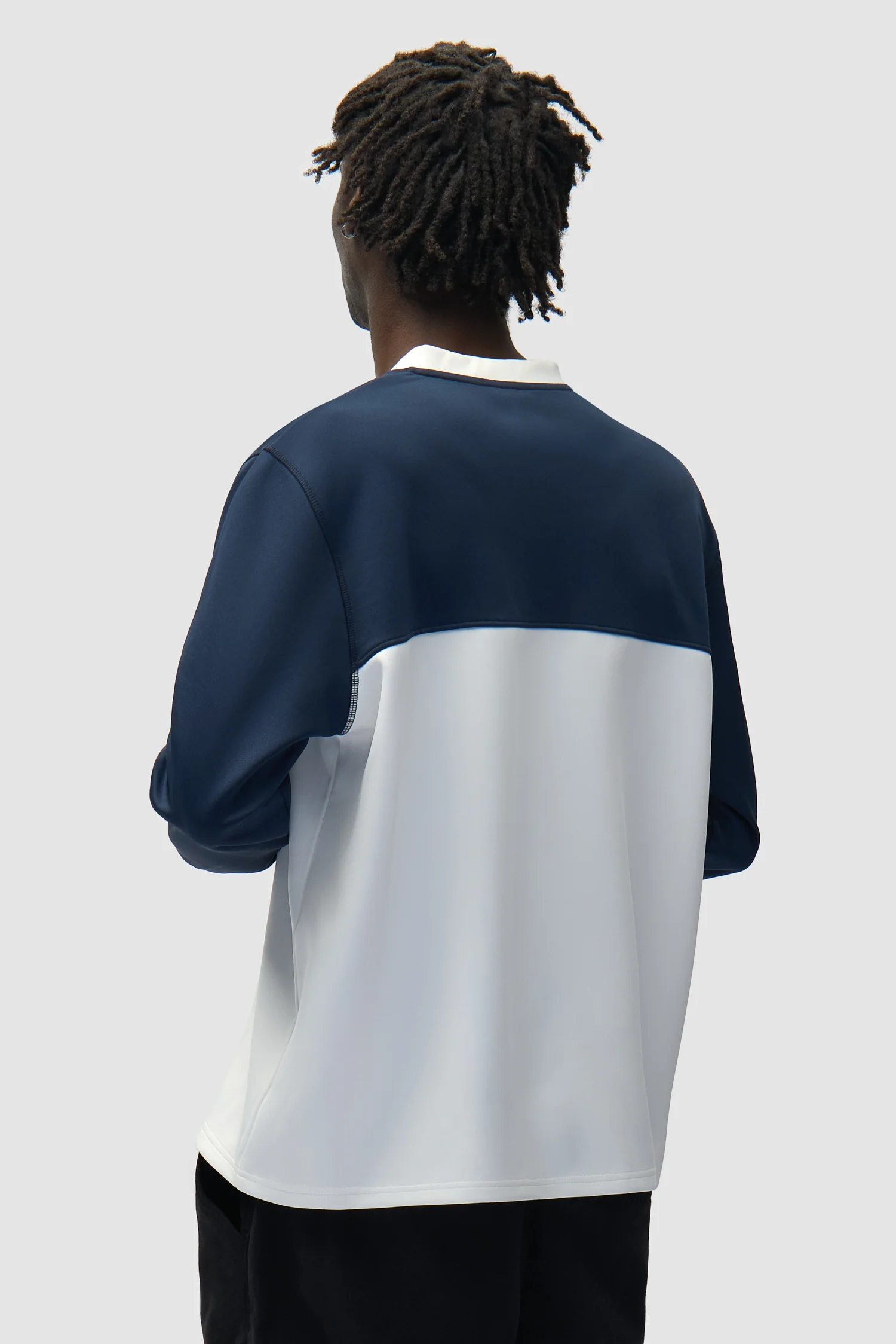 Circle Logo Longsleeve - White/Navy - Image 3