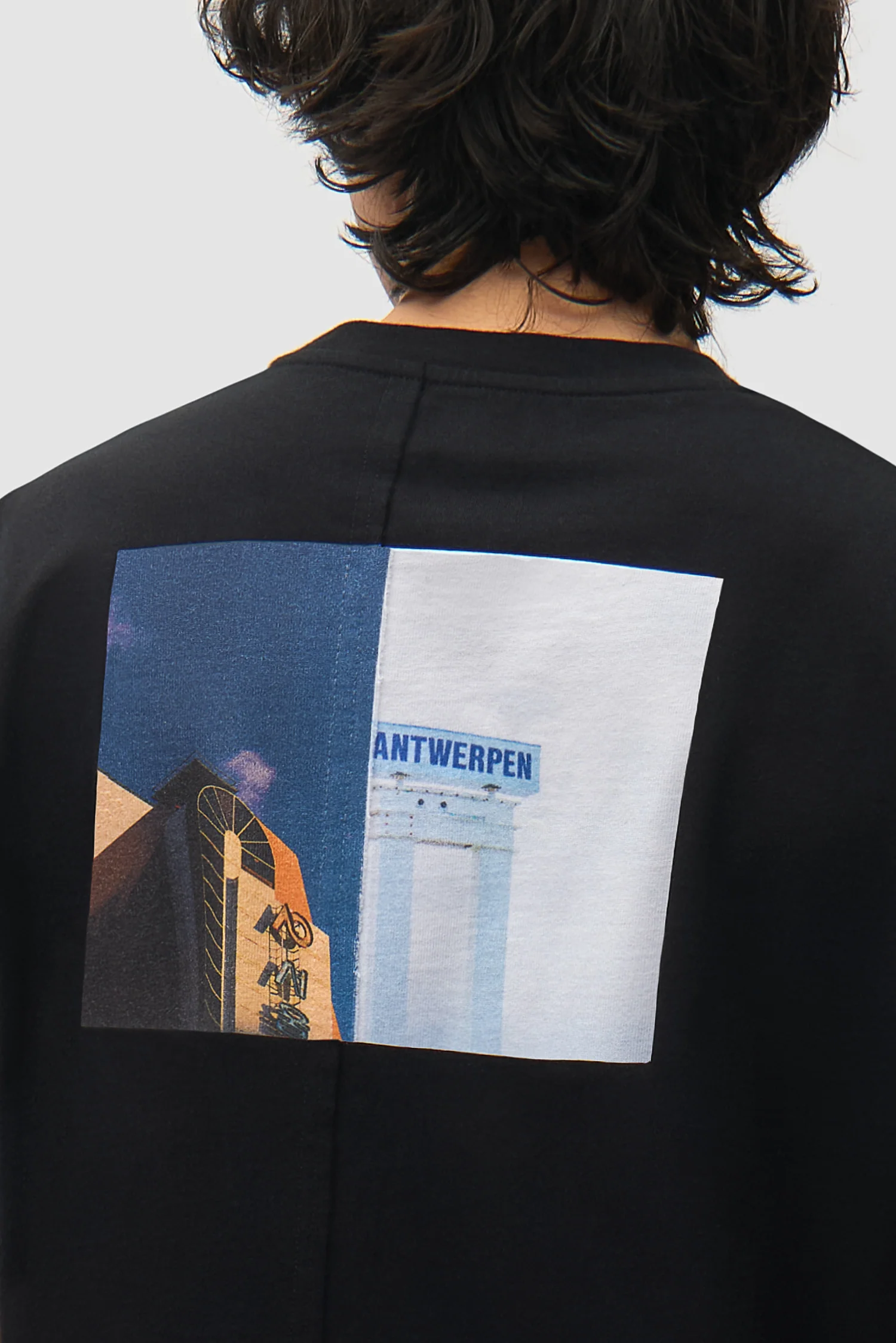 Antwerp/Seoul T-shirt - Black - Image 9