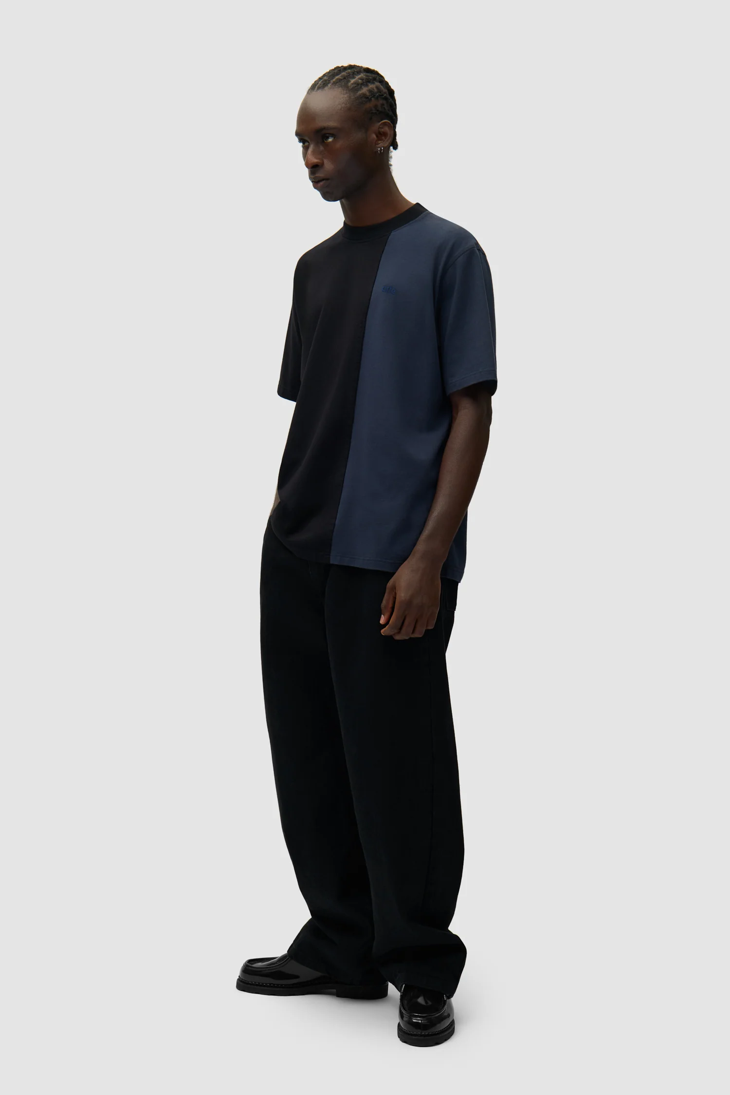 Duo Colour T-shirt - Navy/Black - Image 5