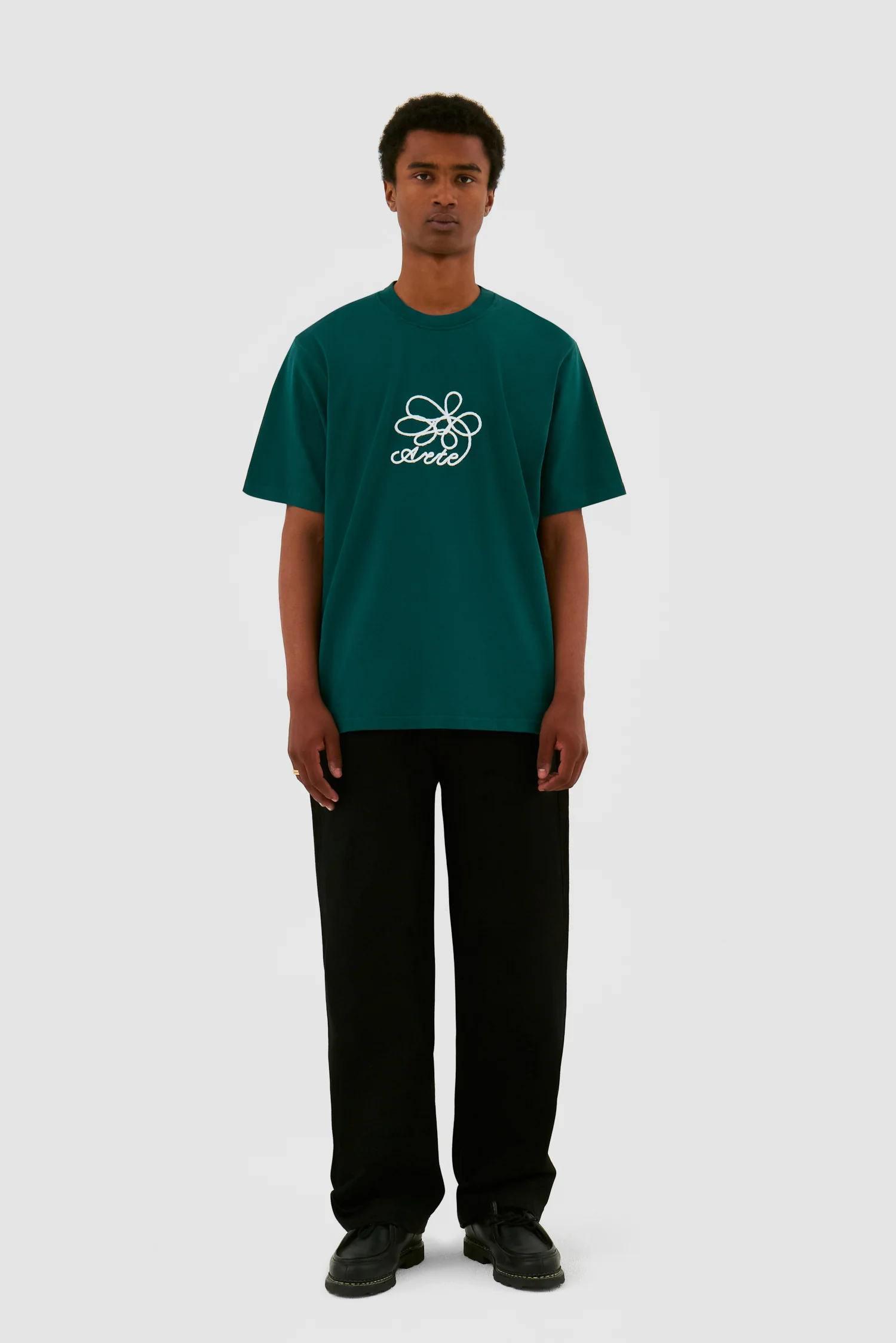 Flower Embroidery T-shirt - Green - Image 4