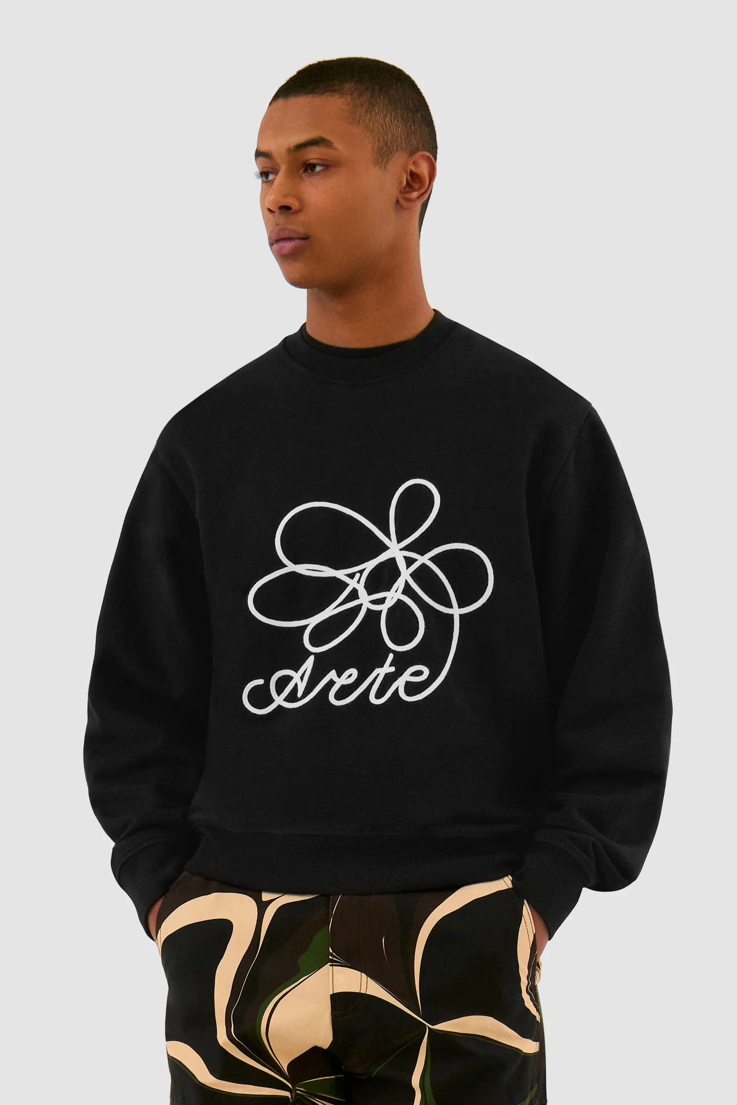 Flower Logo Crewneck - Black - Image 2