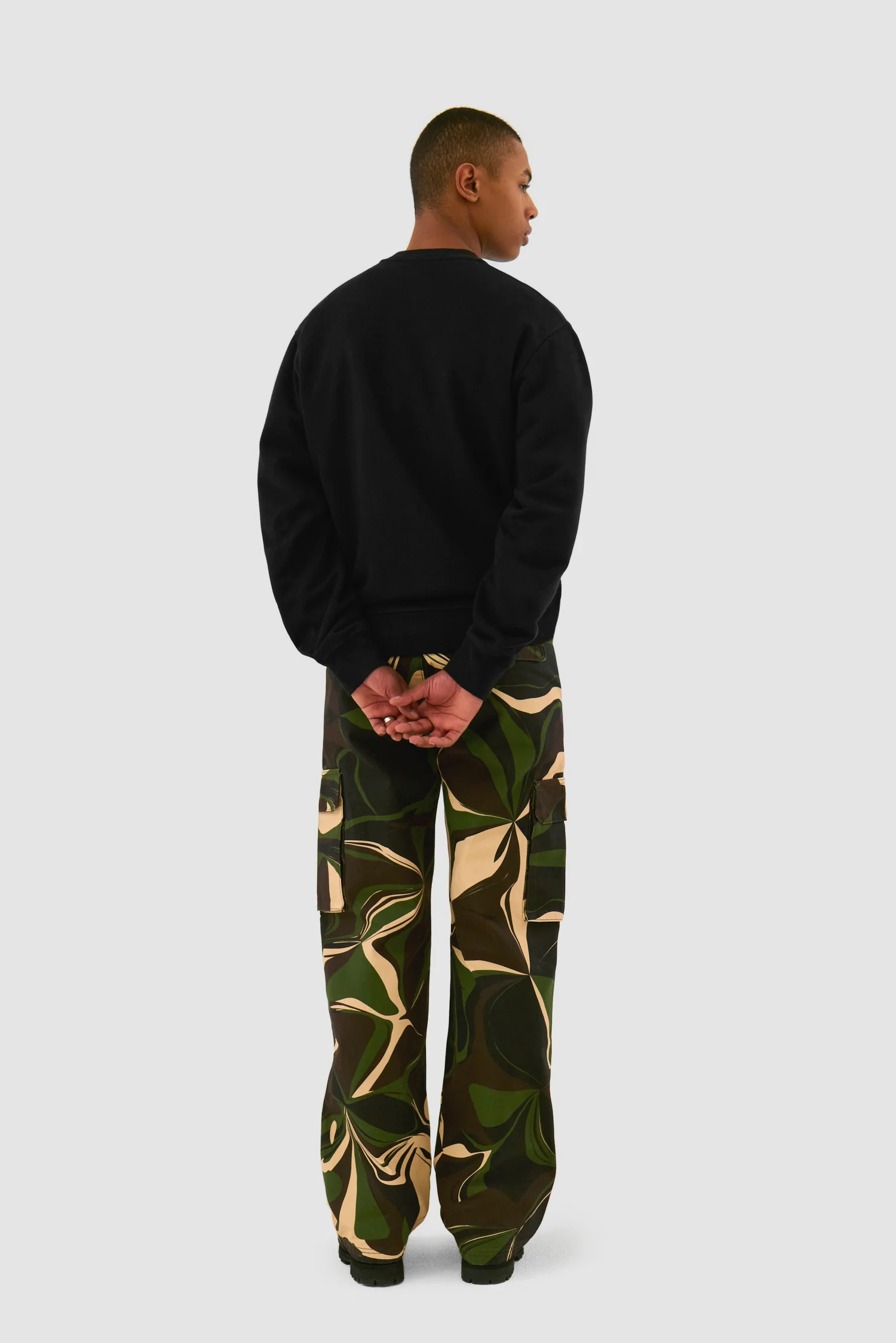 Flower Logo Crewneck - Black - Image 4