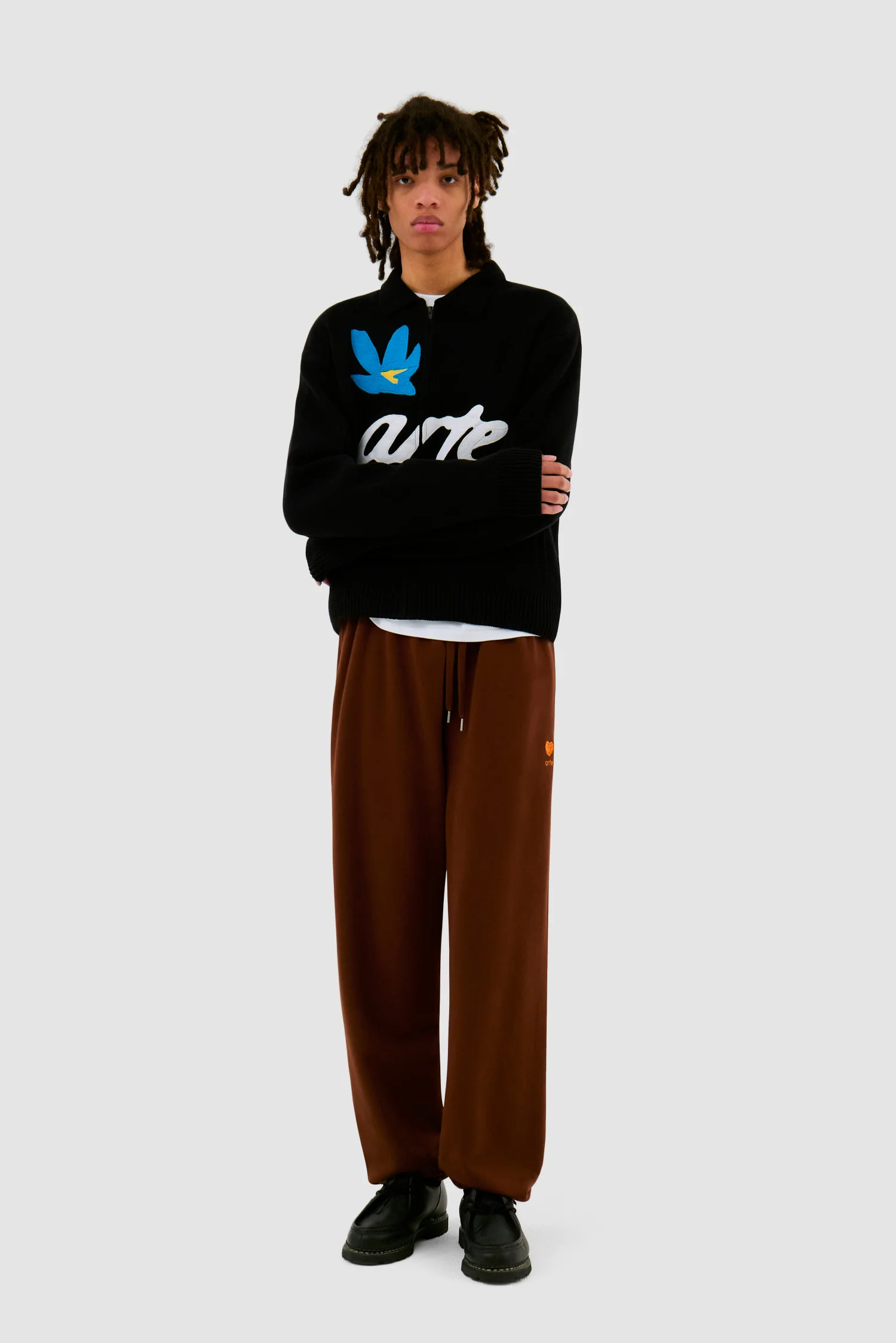 Heart Flower Sweat Pants - Brown - Image 4