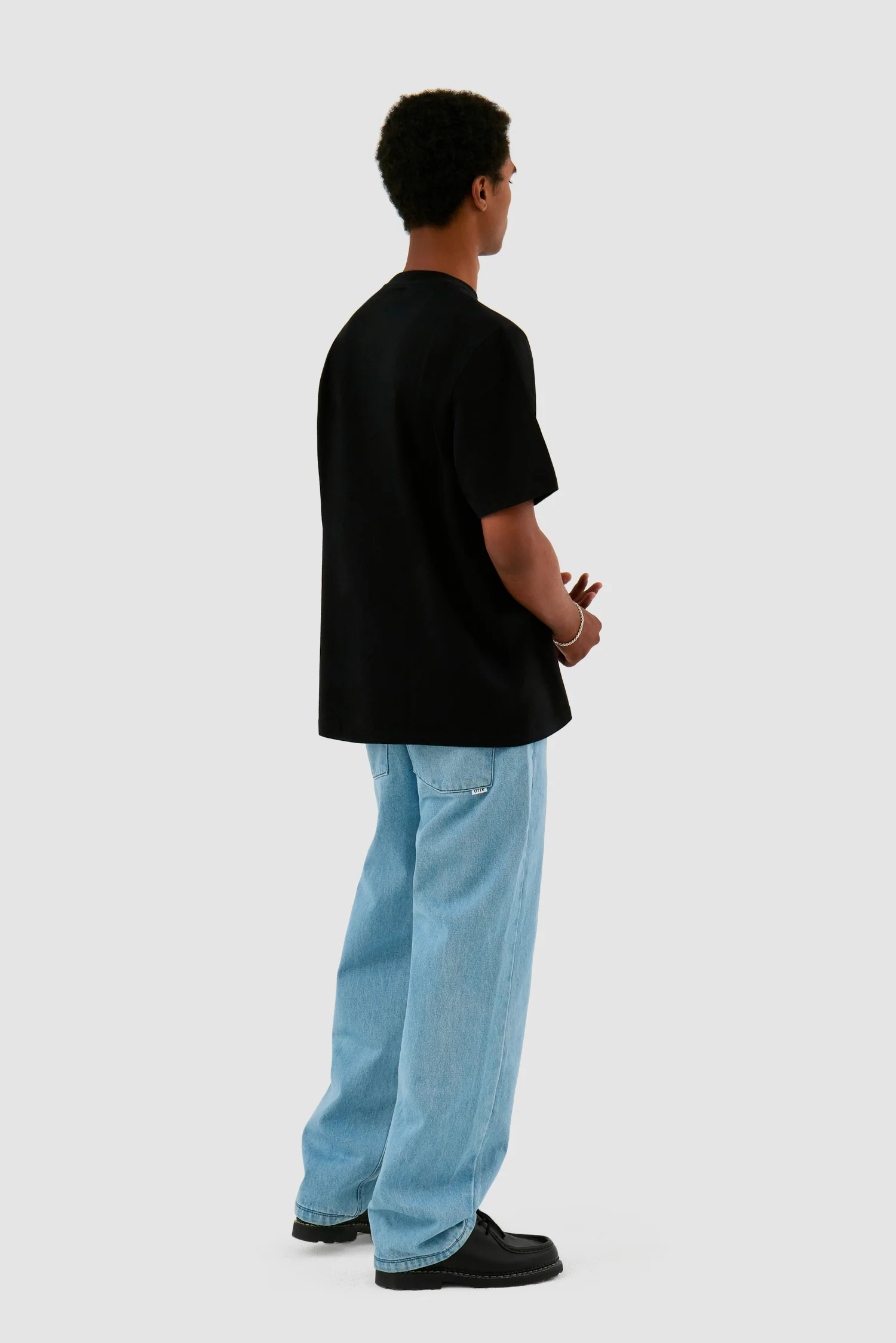 Heart Logo T-shirt - Black - Image 6