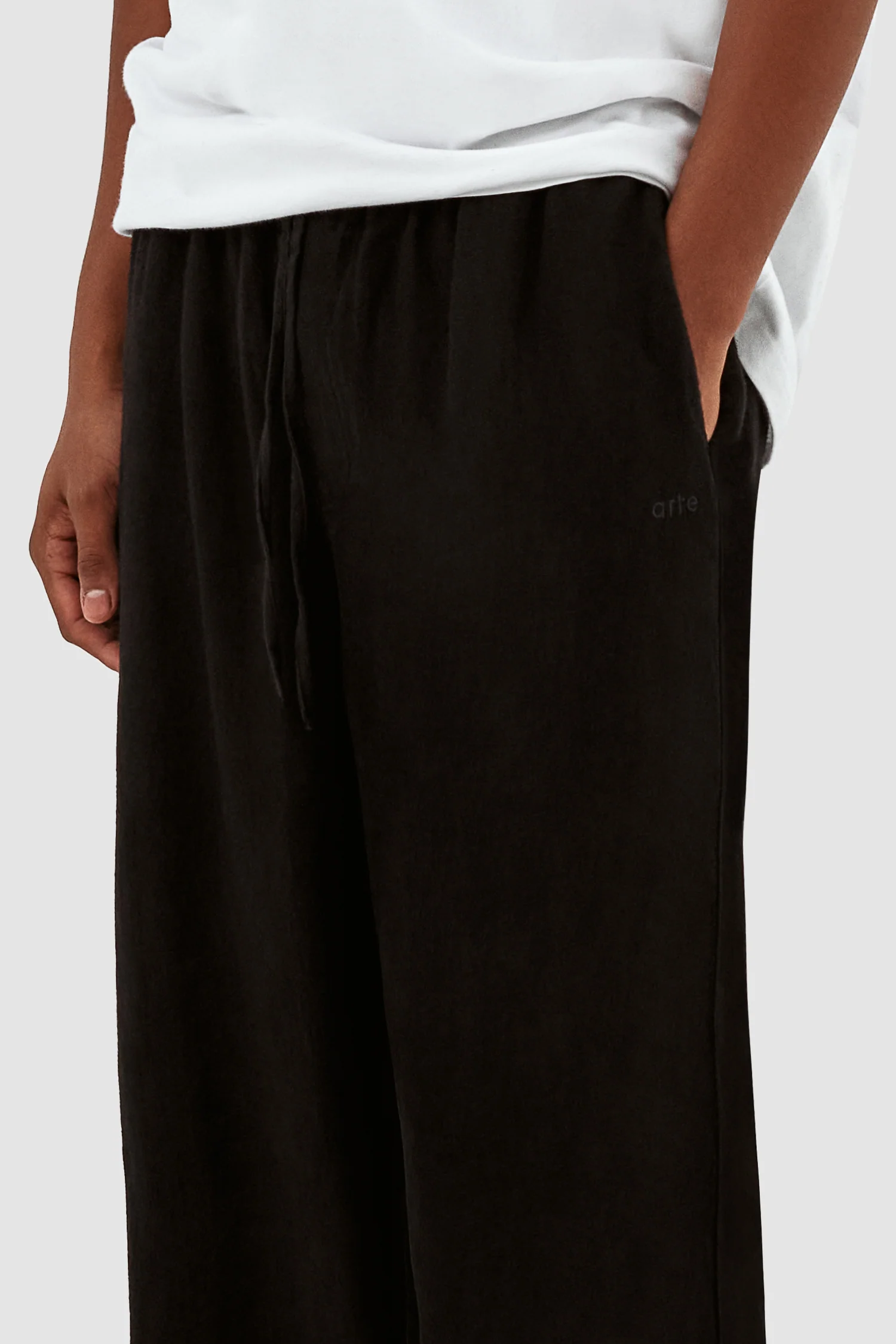 Jan Linnen Pants - Black - Image 8