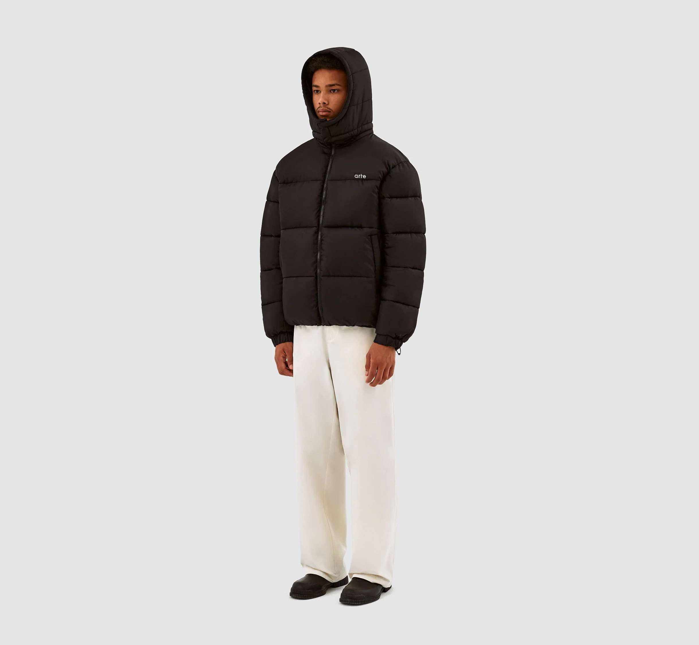 Joey Reversible Puffer Jacket - Black - Image 9