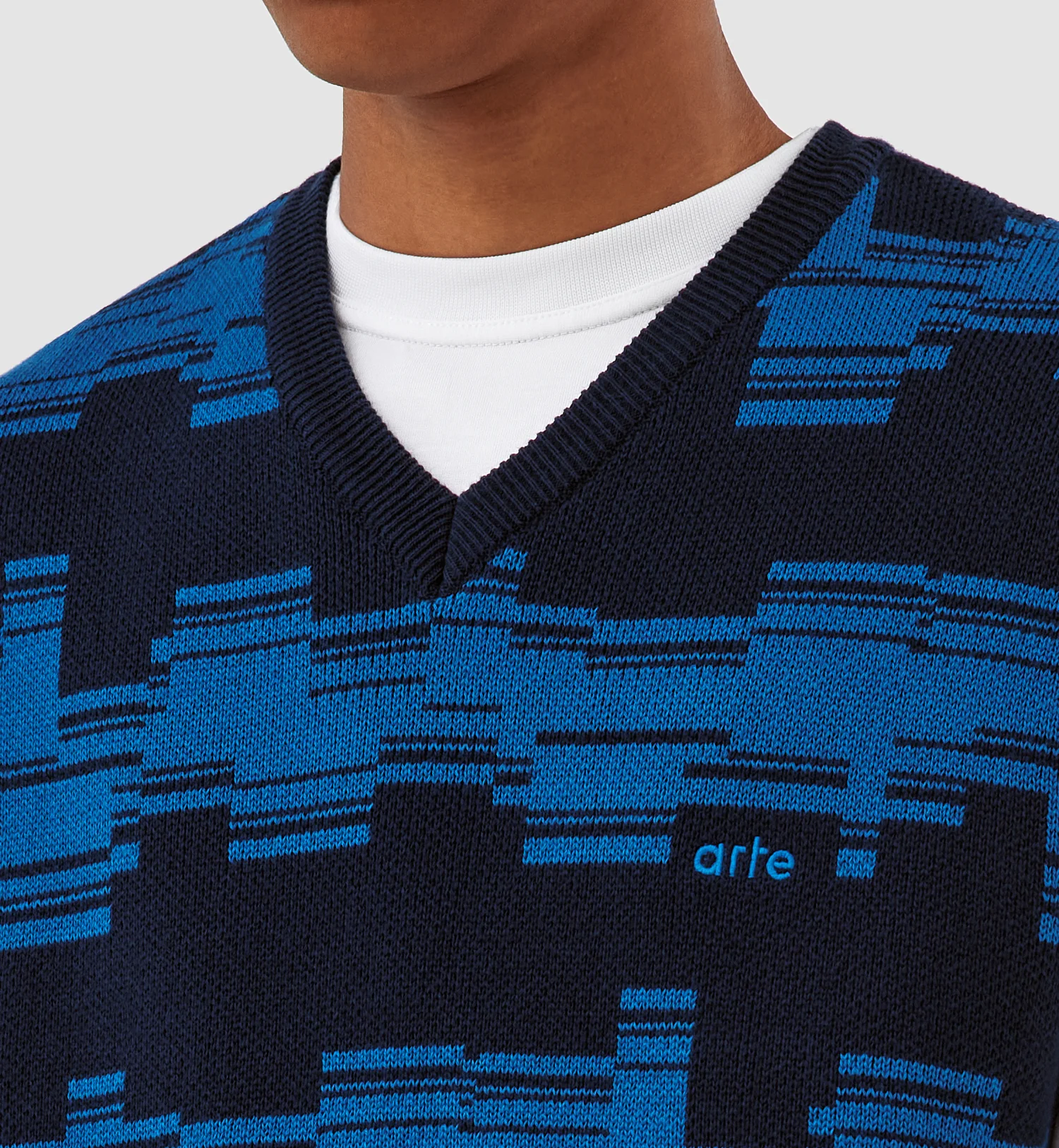 Karl Tertis Knit - Navy/Blue - Image 7