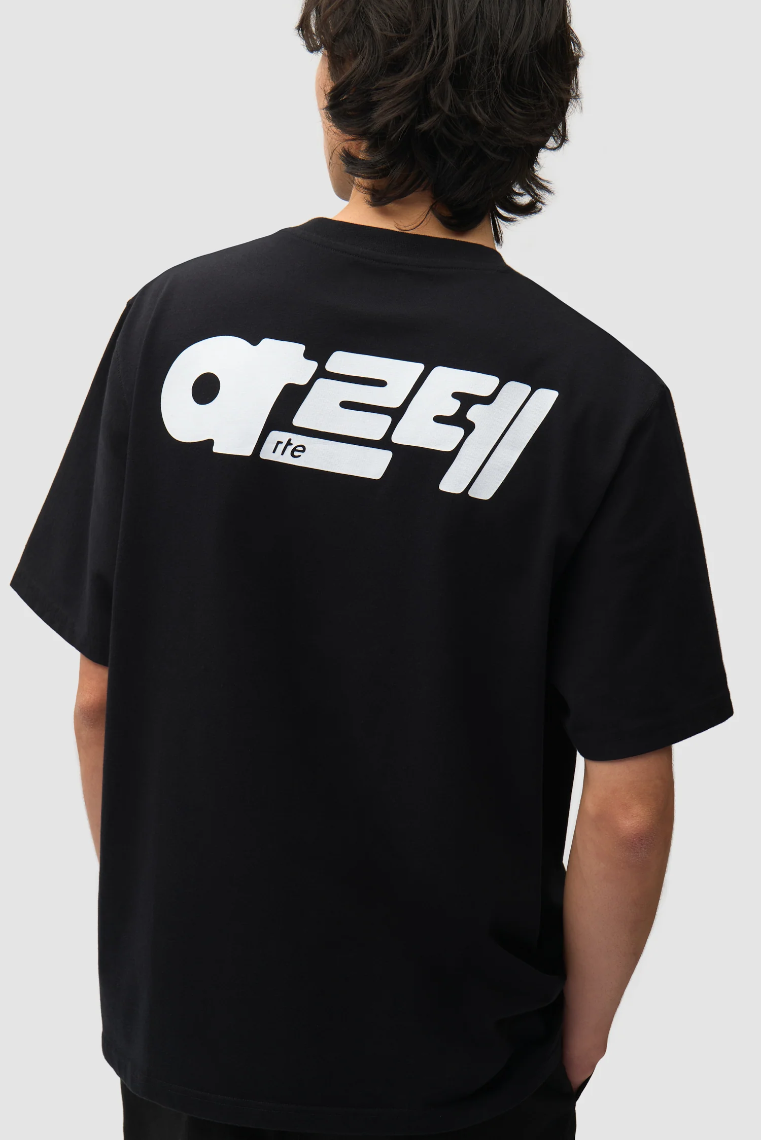 아르테 T-shirt - Black - Image 7