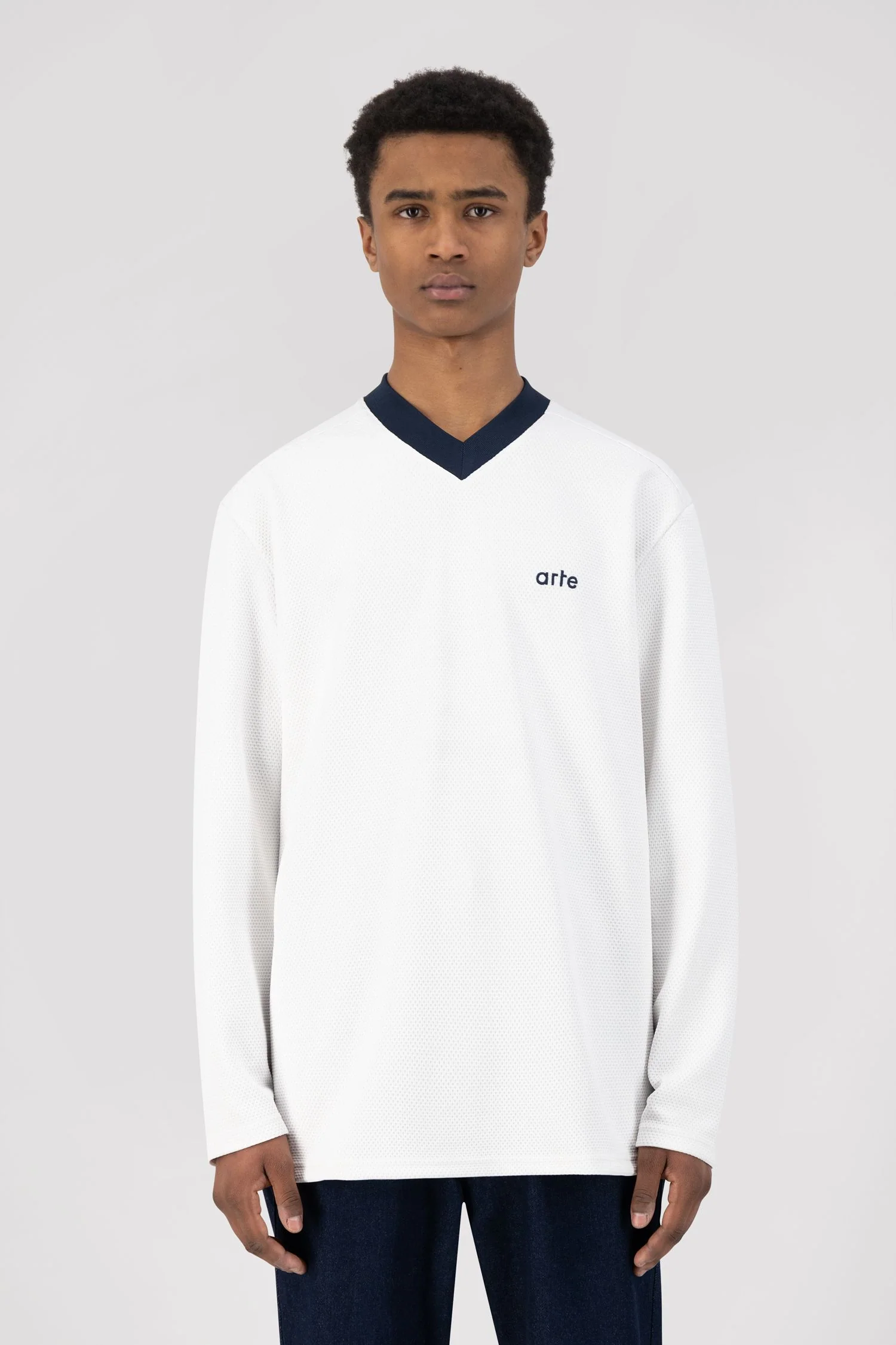 Lautrec Longsleeve - White - Image 2