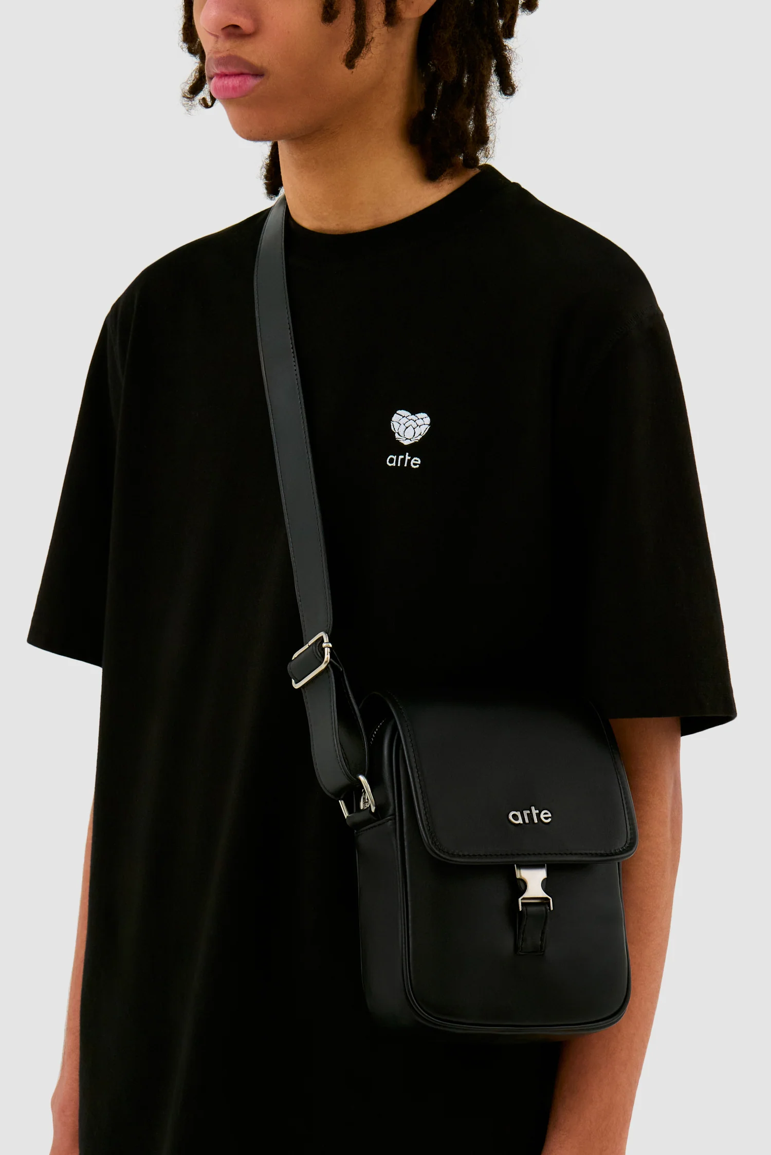 Leather Crossbody Bag - Black - Image 5
