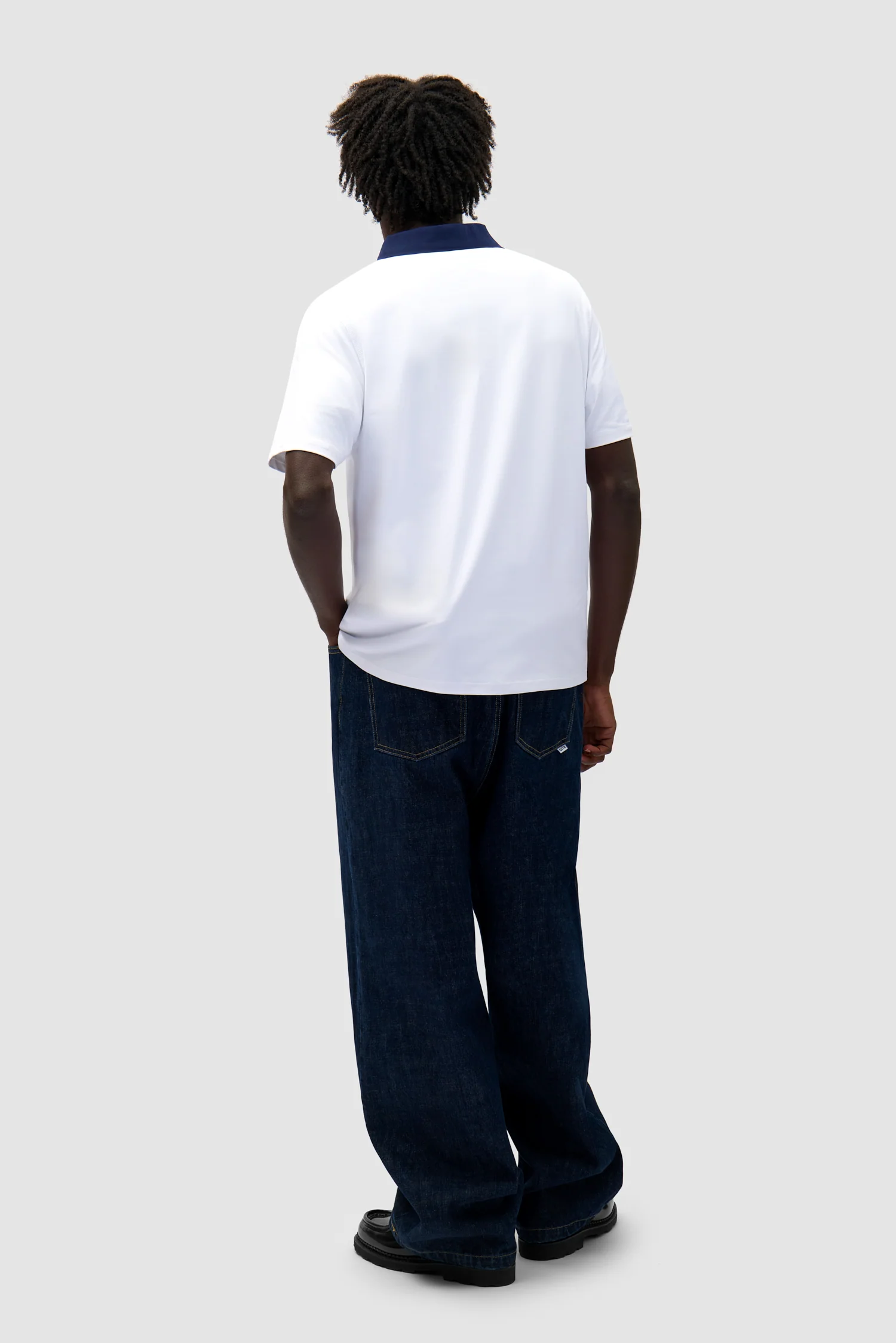 Logo Collar T-shirt - White/Navy - Image 5