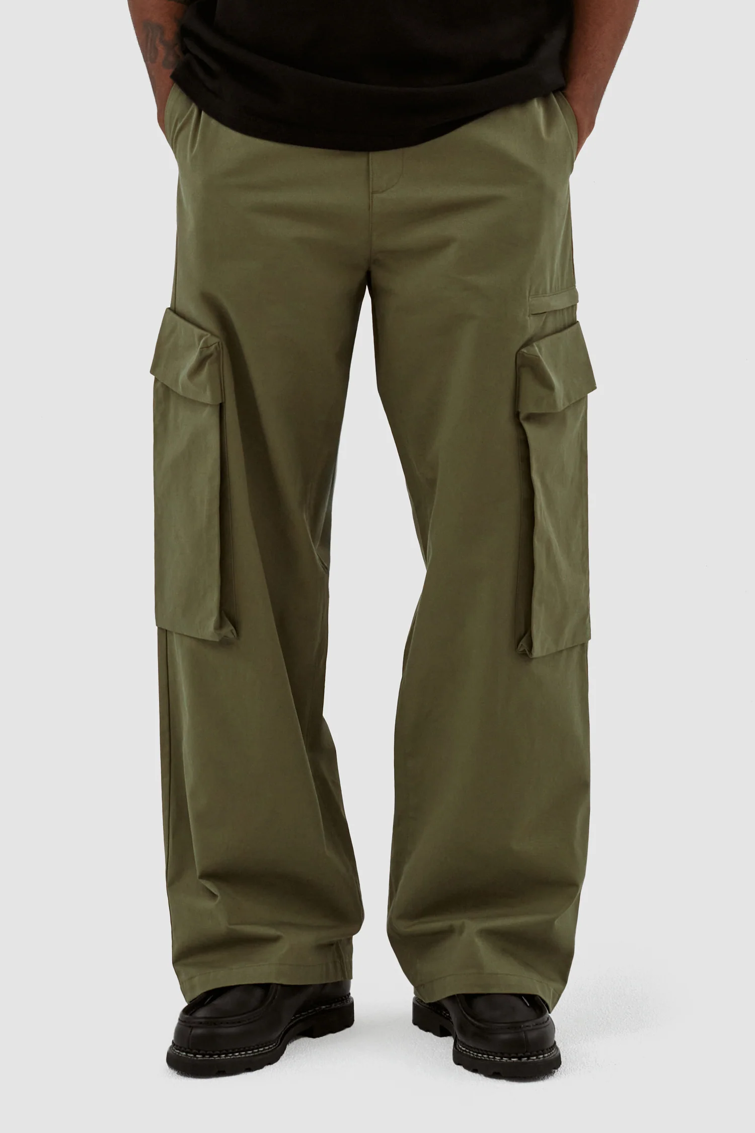 Park Pocket Pants - Dark Green - Image 2