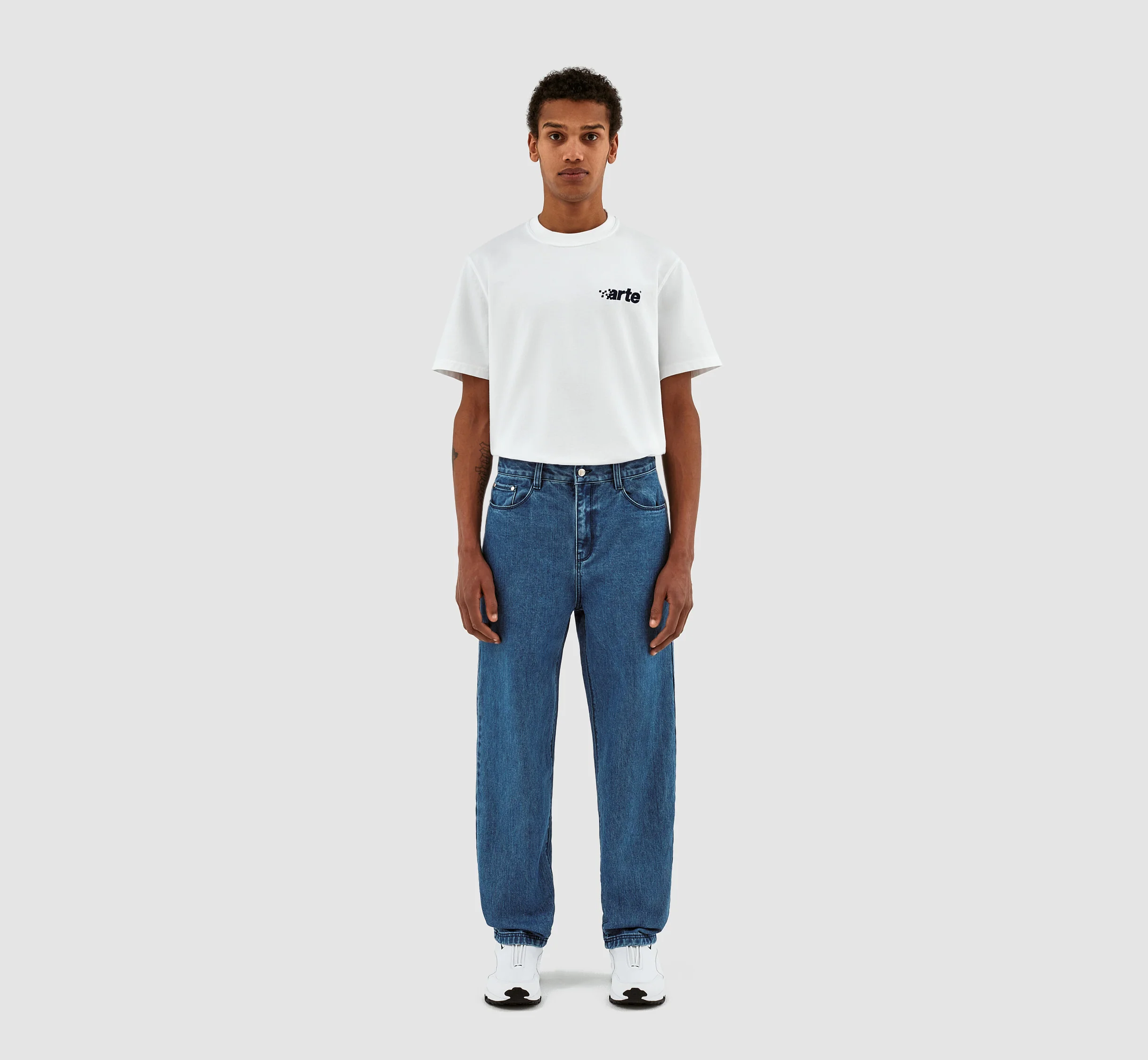 Paul Pocket Logo Denim Pants - Washed Blue - Image 6