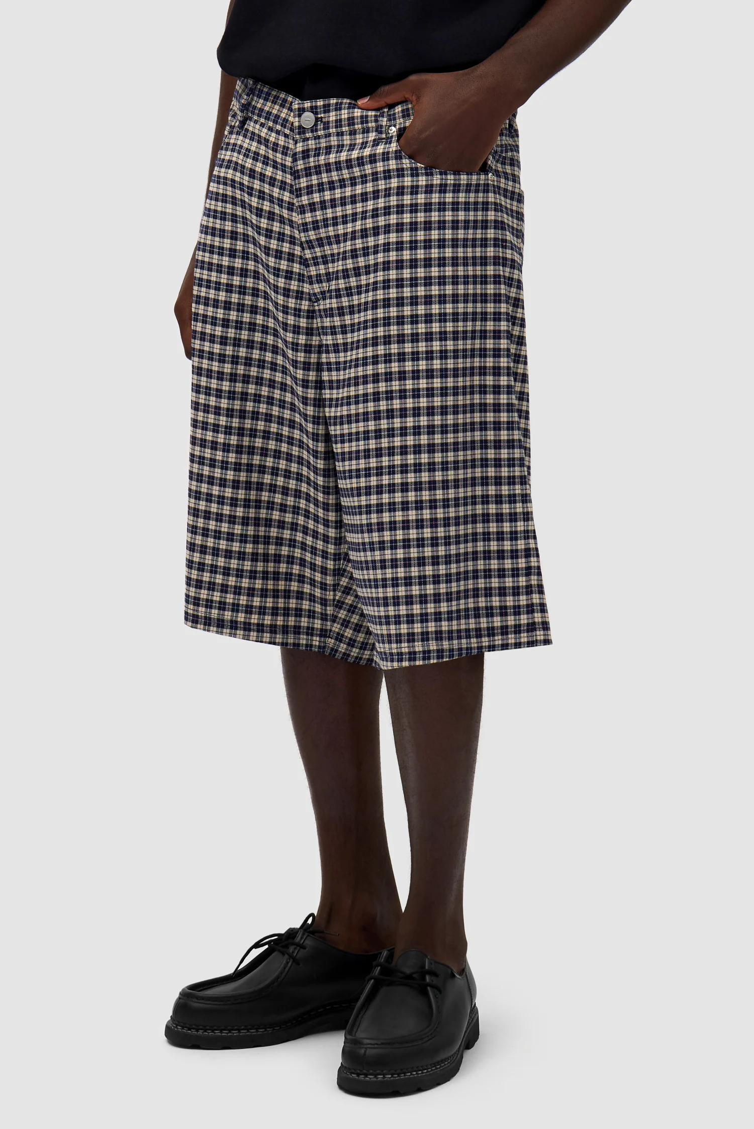 Plaid Short - Cream/Navy - Image 3