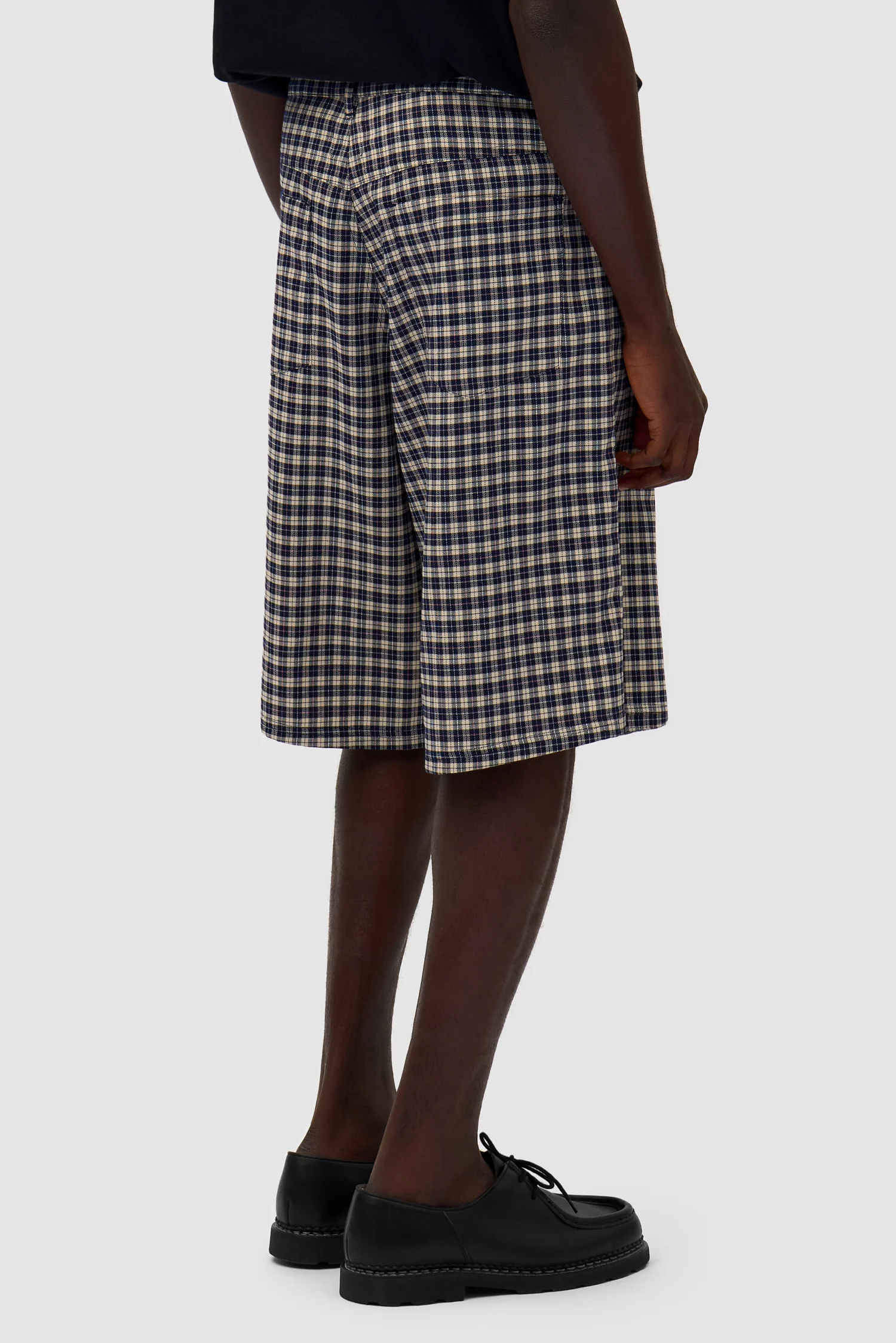 Plaid Short - Cream/Navy - Image 4