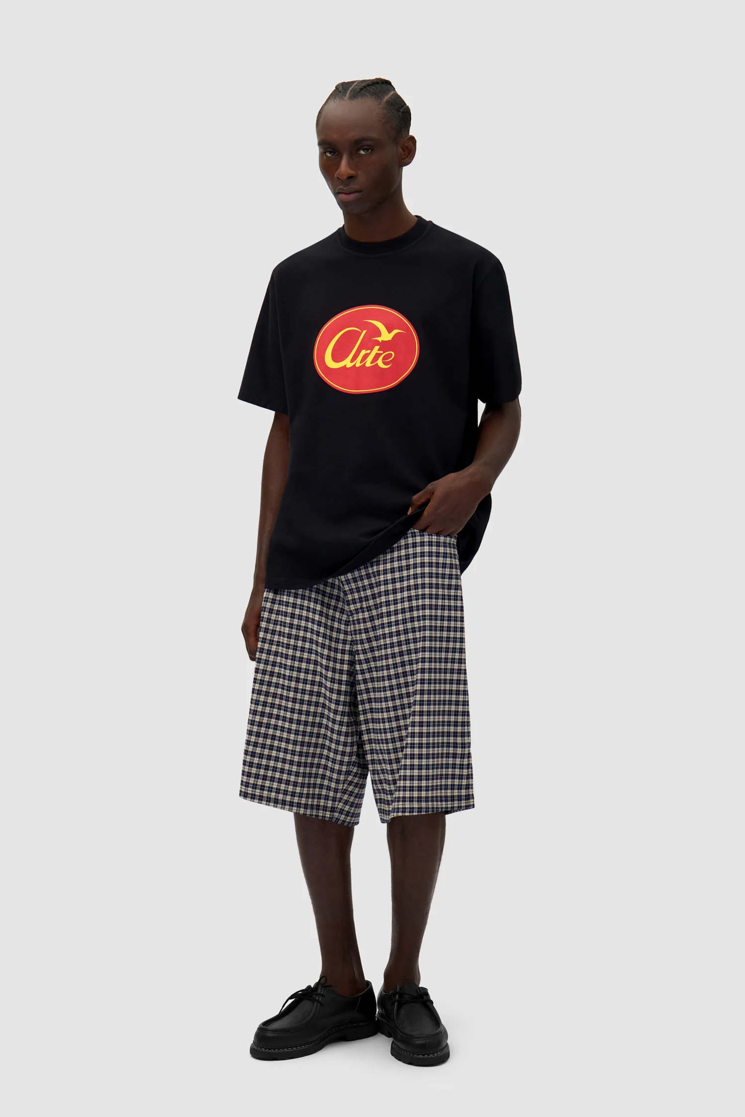 Plaid Short - Cream/Navy - Image 5