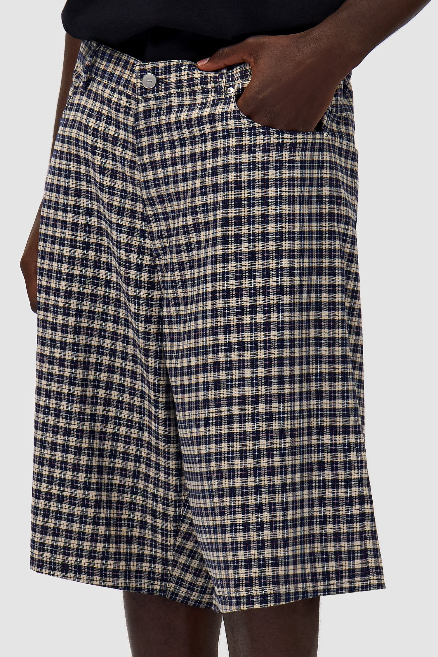 Plaid Short - Cream/Navy - Image 7