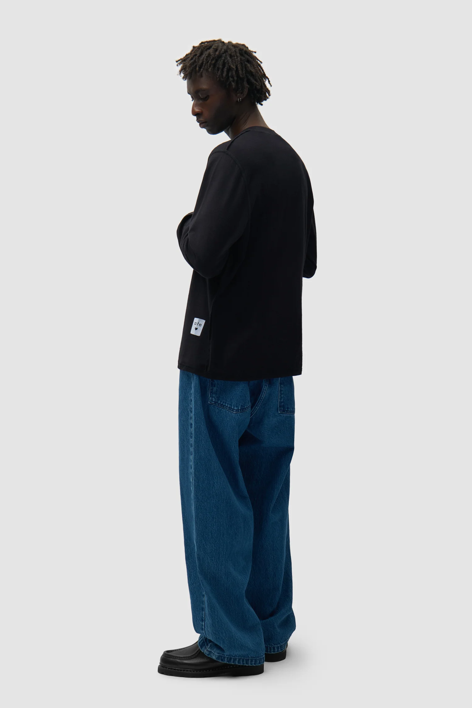 Reversible label Longsleeve - Black - Image 7