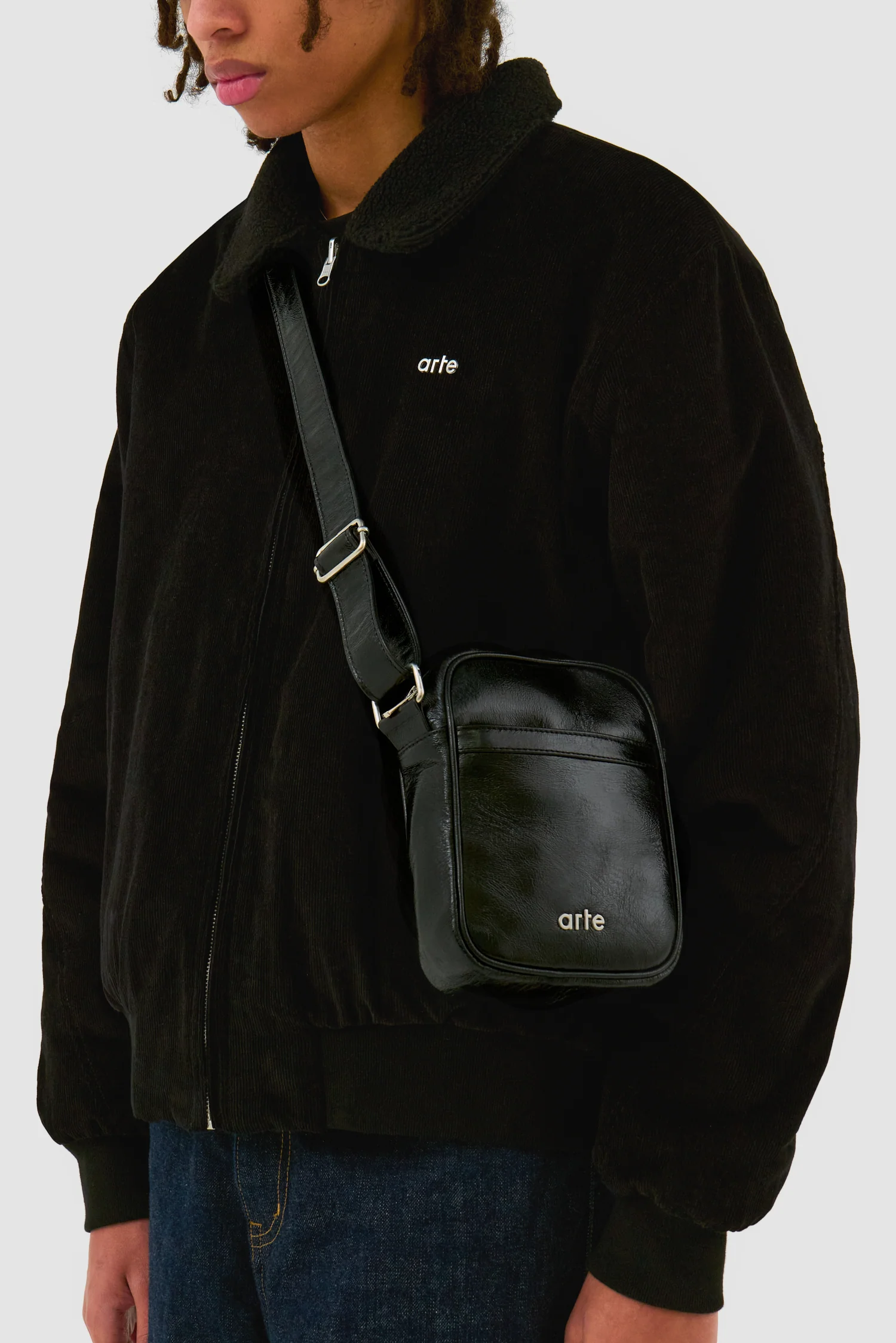 Shiny Crossbody Bag - Black - Image 4