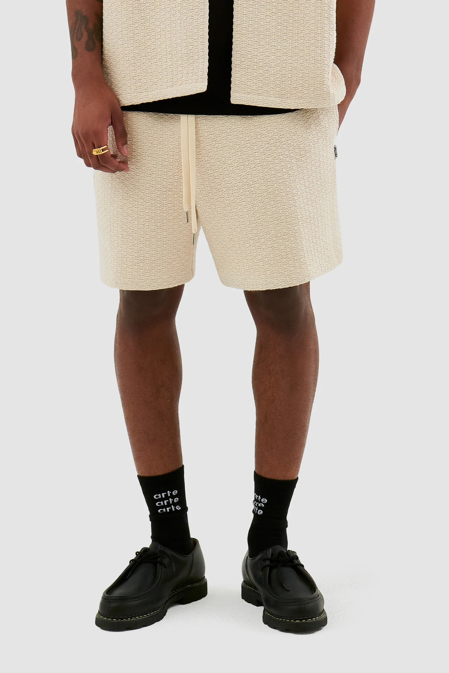 Smith Short - Cream - Image 2