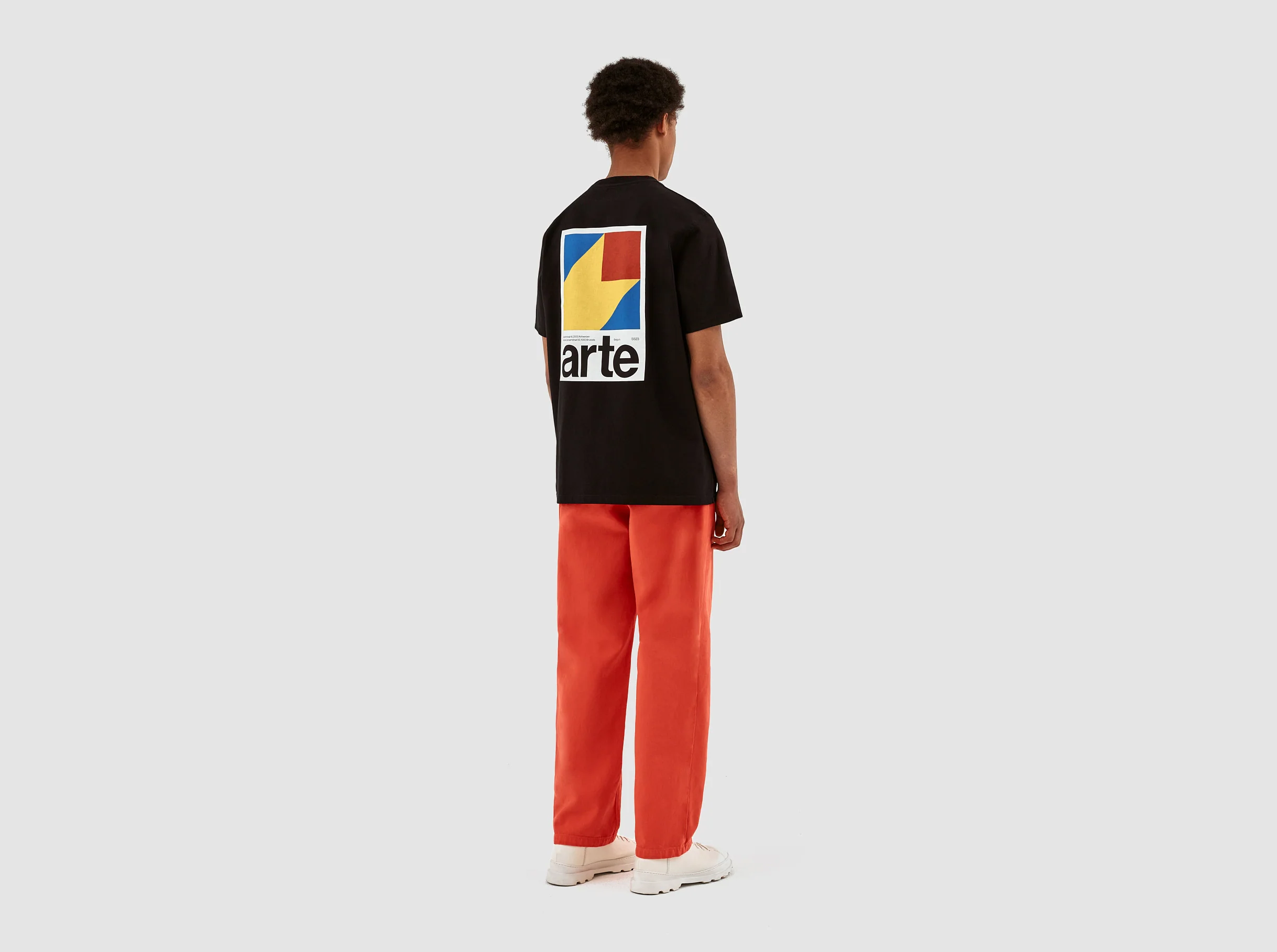 Taut Back Y Print T-shirt - Black - Image 4