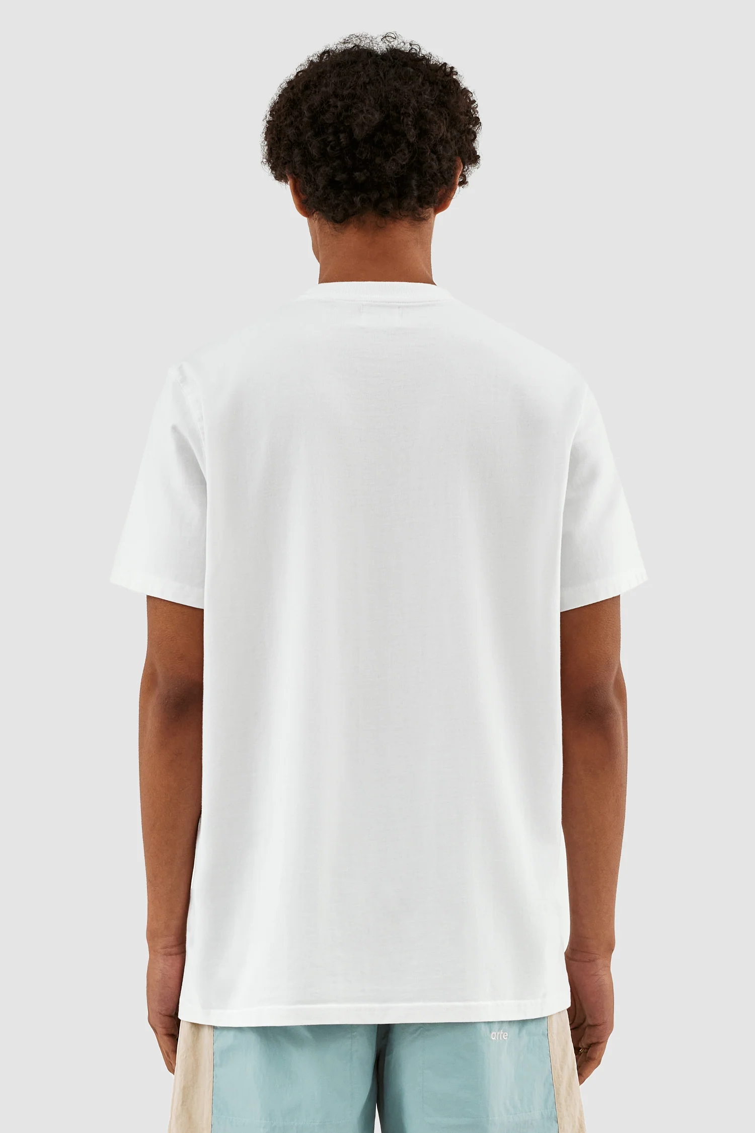 Taut SS23 Logo T-shirt - White - Image 3