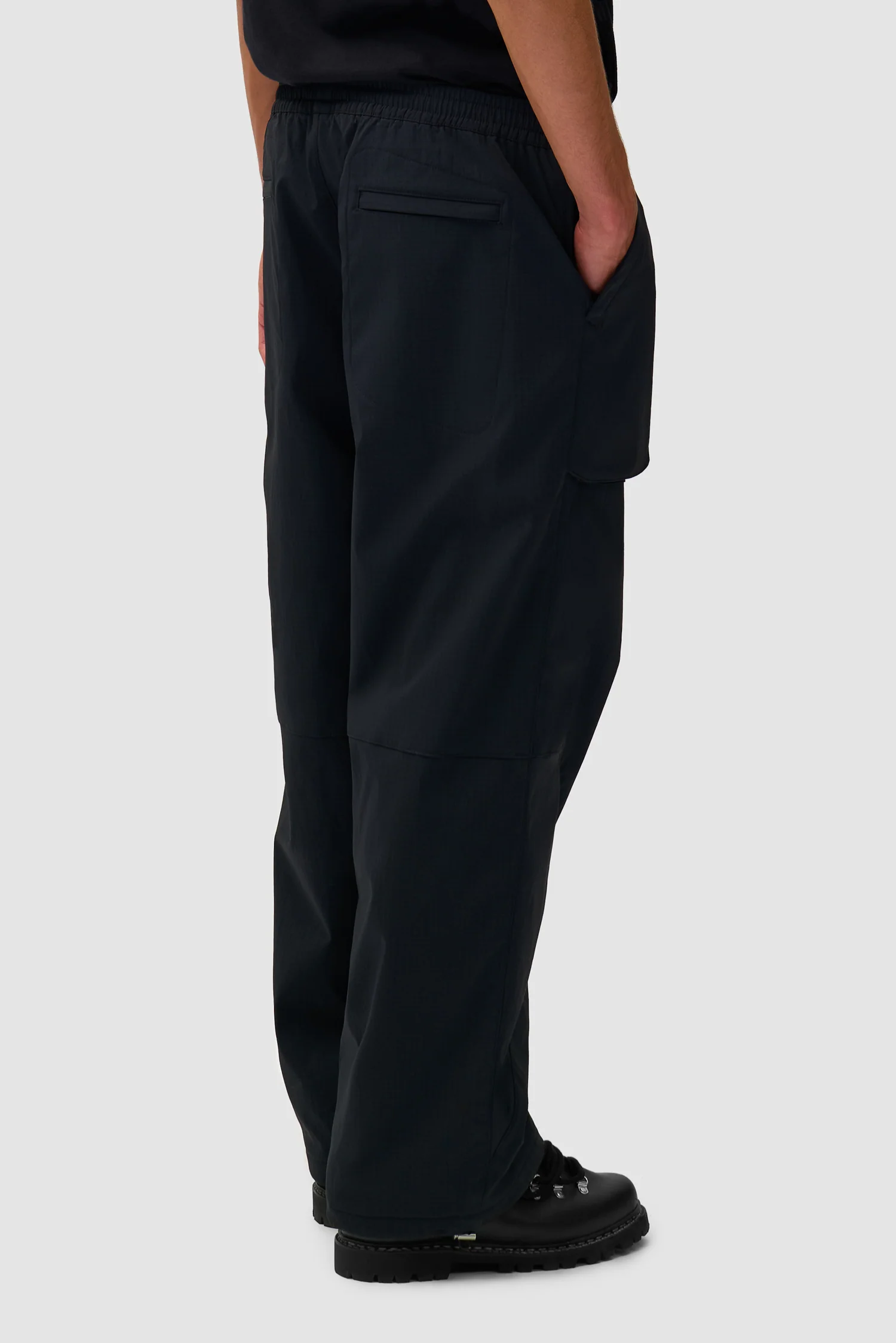 Technical Polar Pants - Black - Image 4