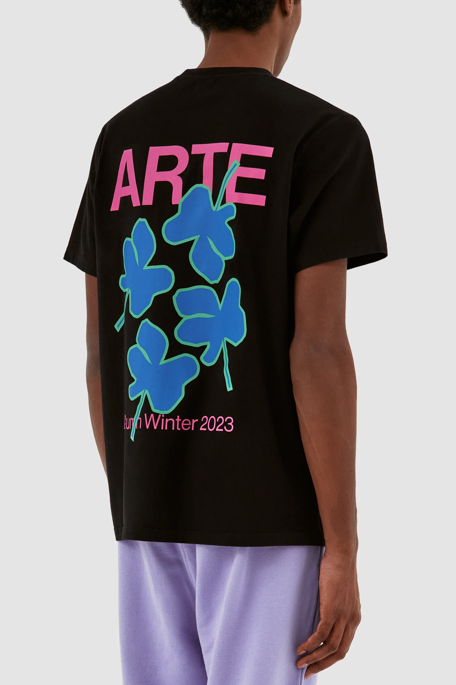 Tommy Back Flowers T-shirt - Black - Image 7