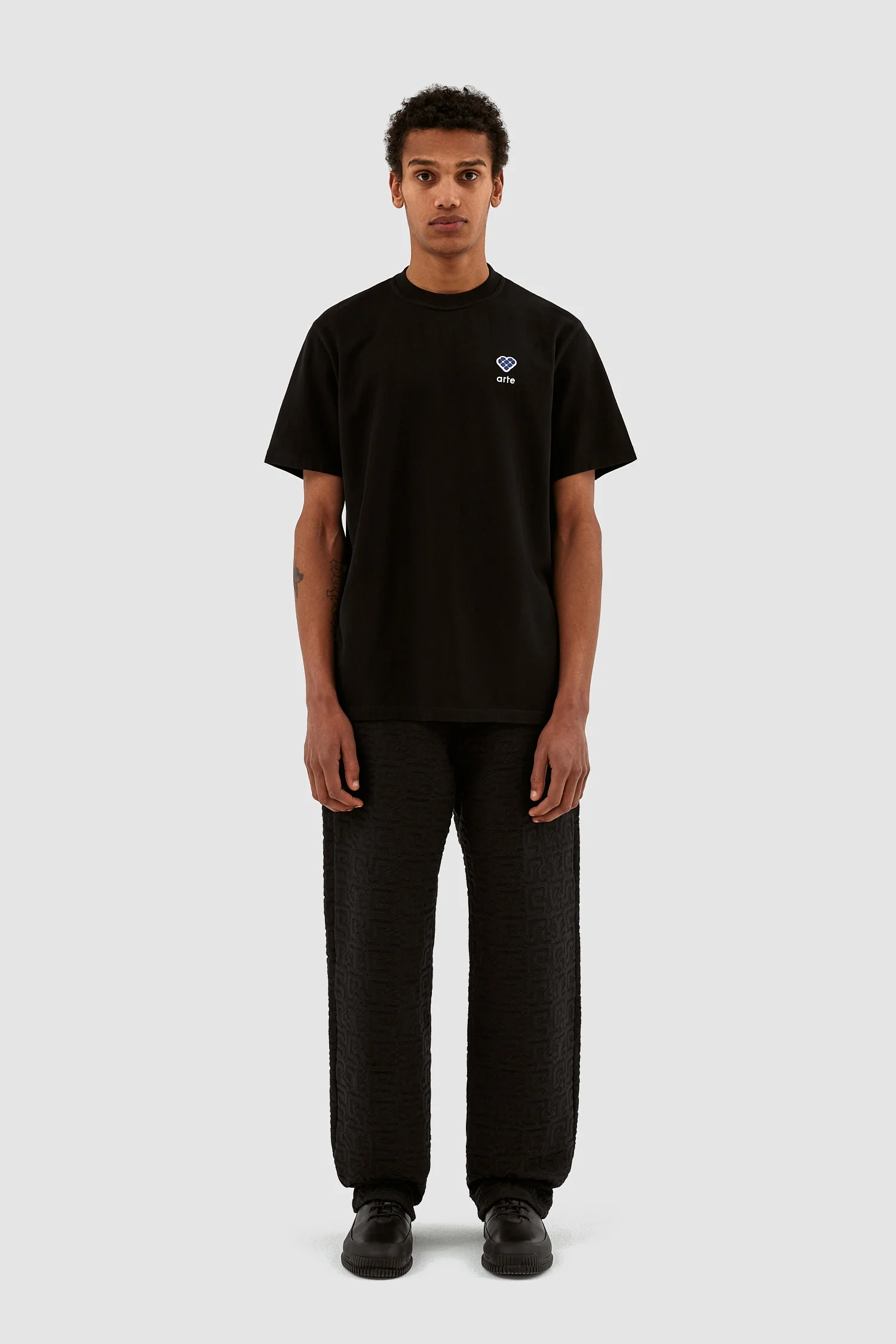 Tommy Heart Patch T-shirt - Black - Image 3