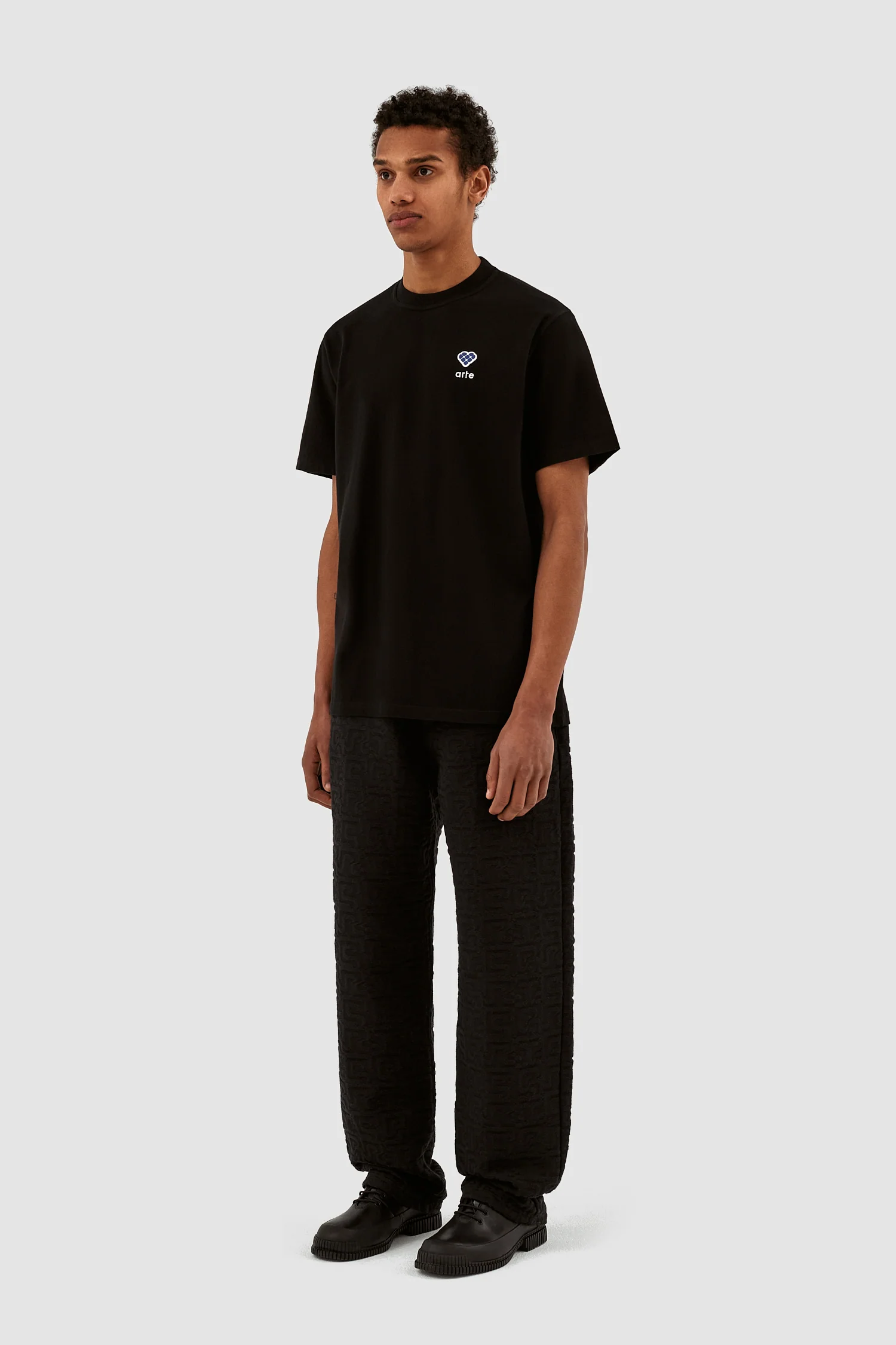 Tommy Heart Patch T-shirt - Black - Image 4