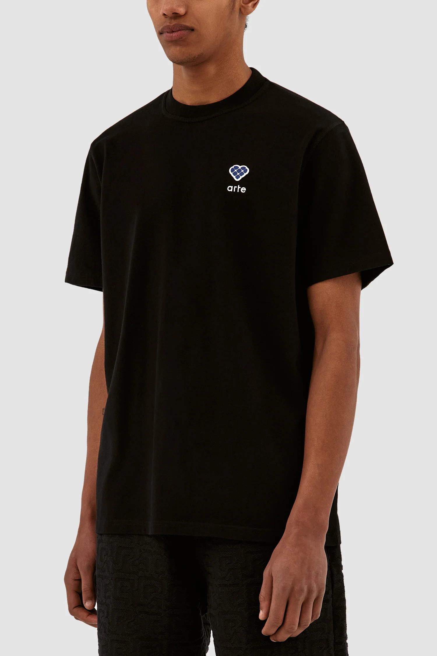 Tommy Heart Patch T-shirt - Black - Image 6