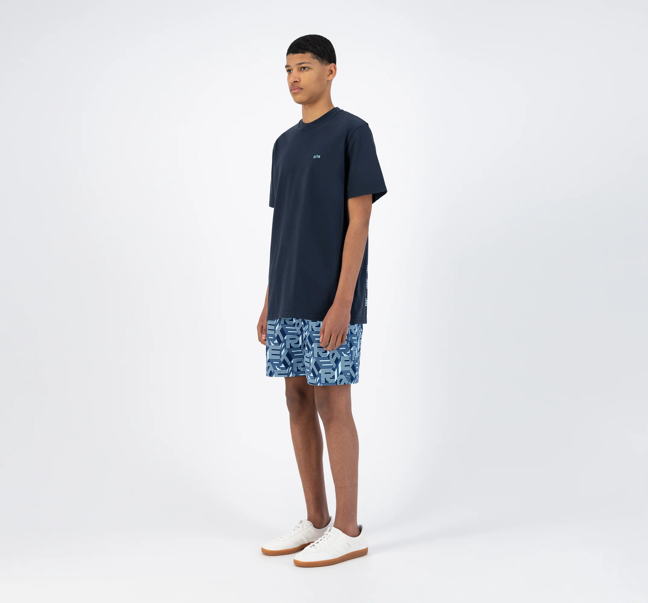 Tzara Back SS22 T-shirt - Navy - Image 6