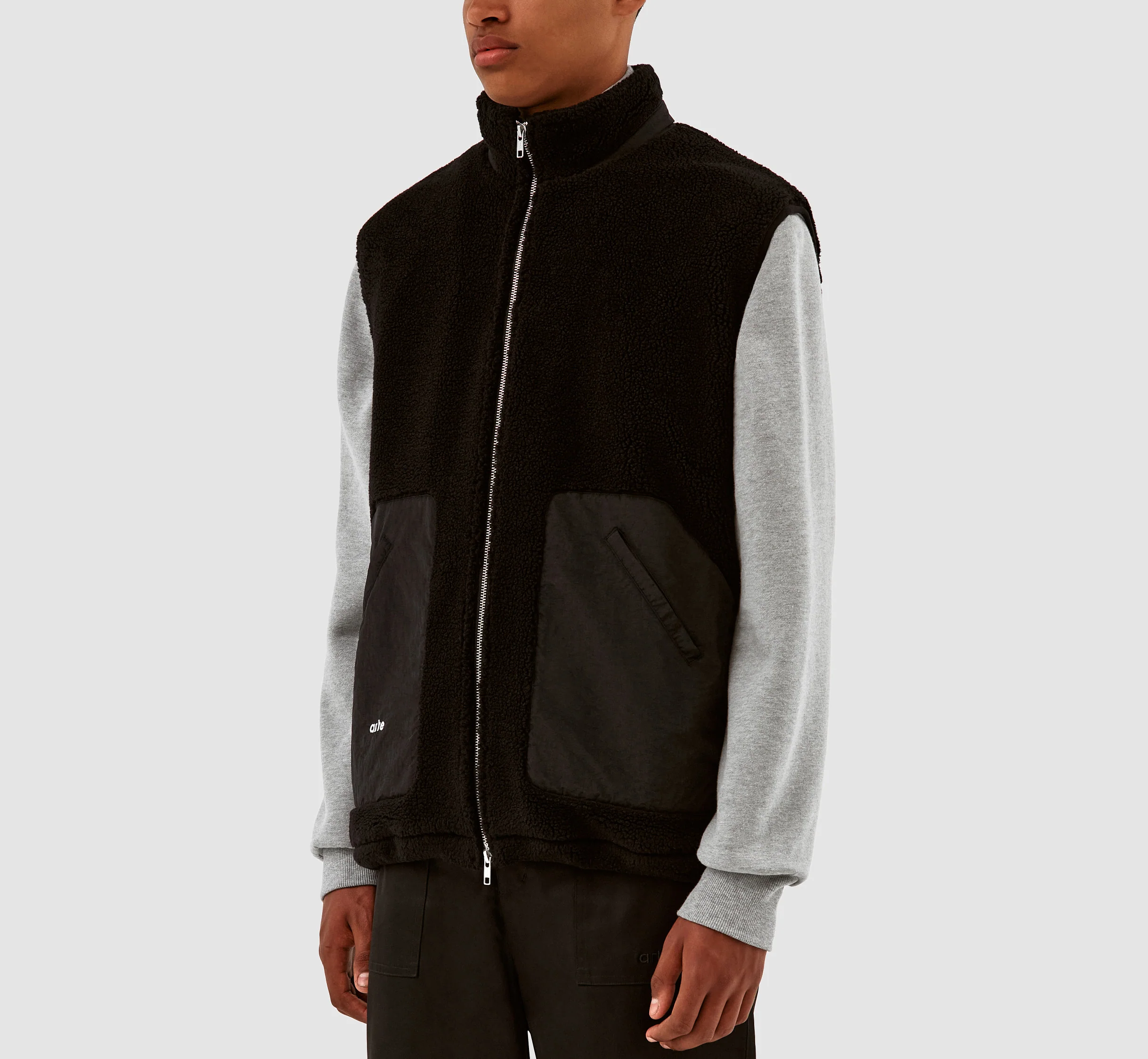 Vince Sherpa Vest - Black - Image 4
