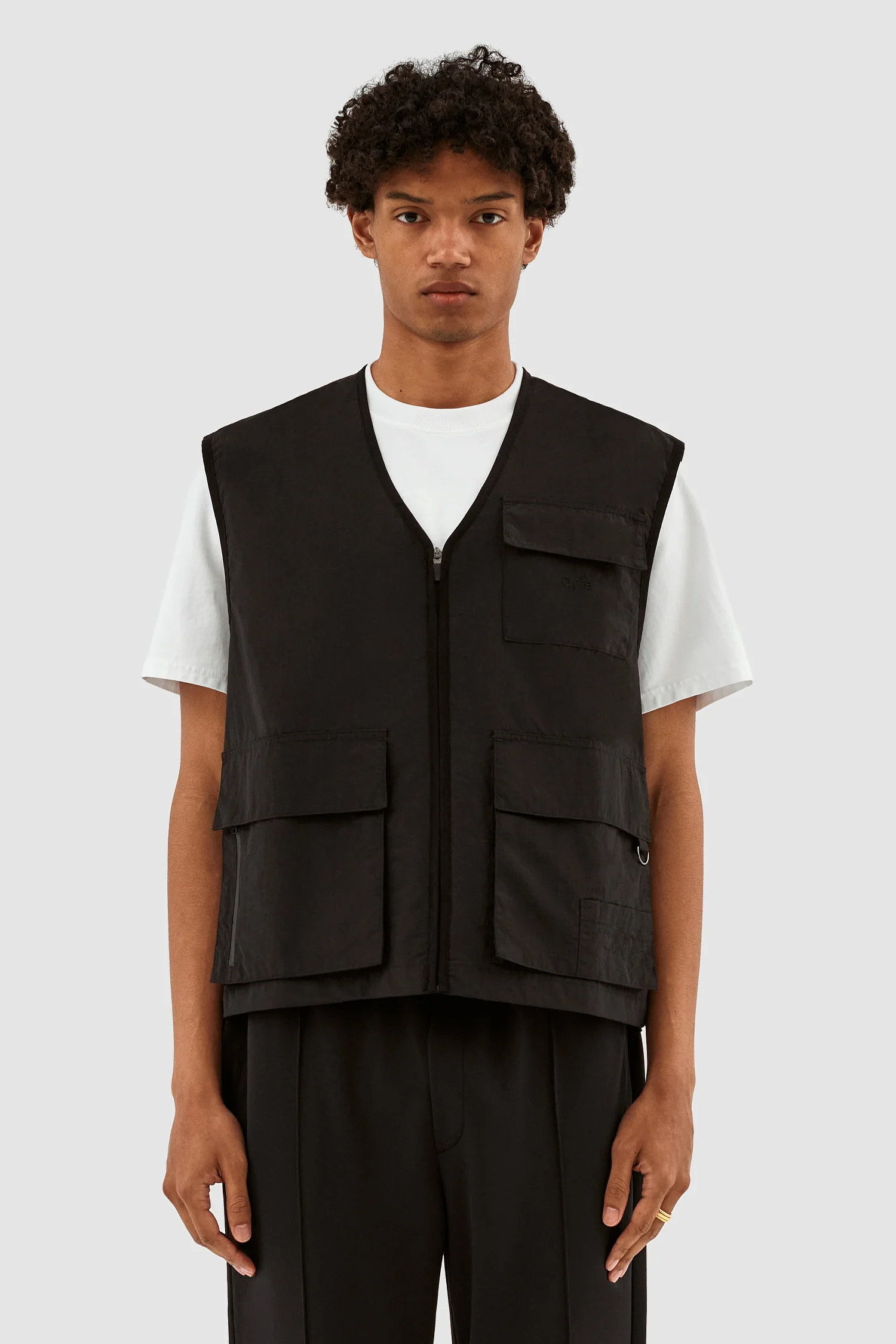 AW23-225C - Image 2